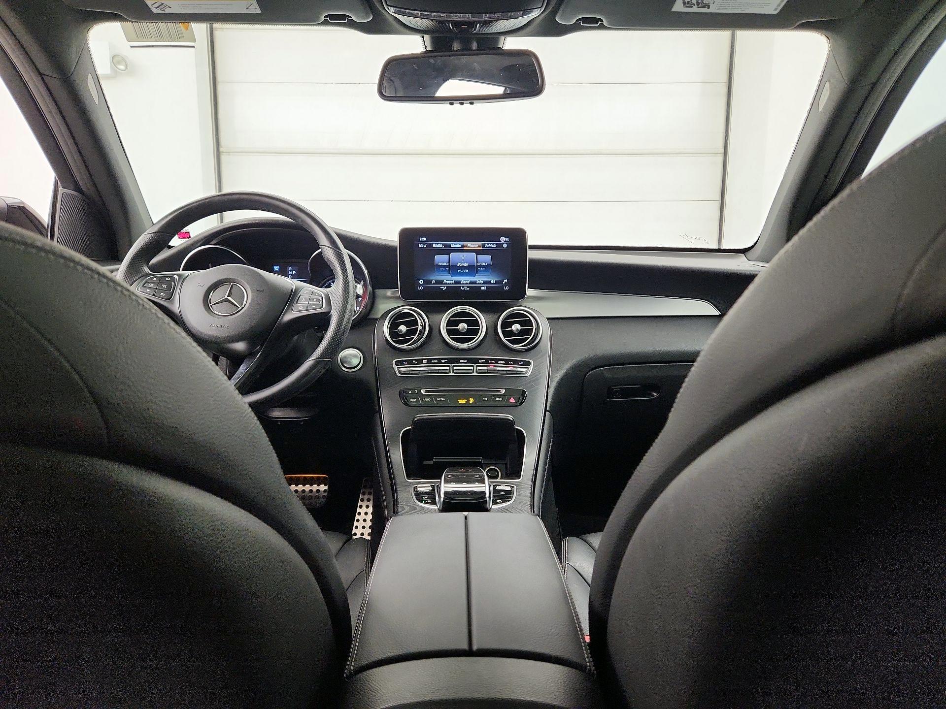 Thumbnail: 2019 Mercedes-Benz GLC - 9