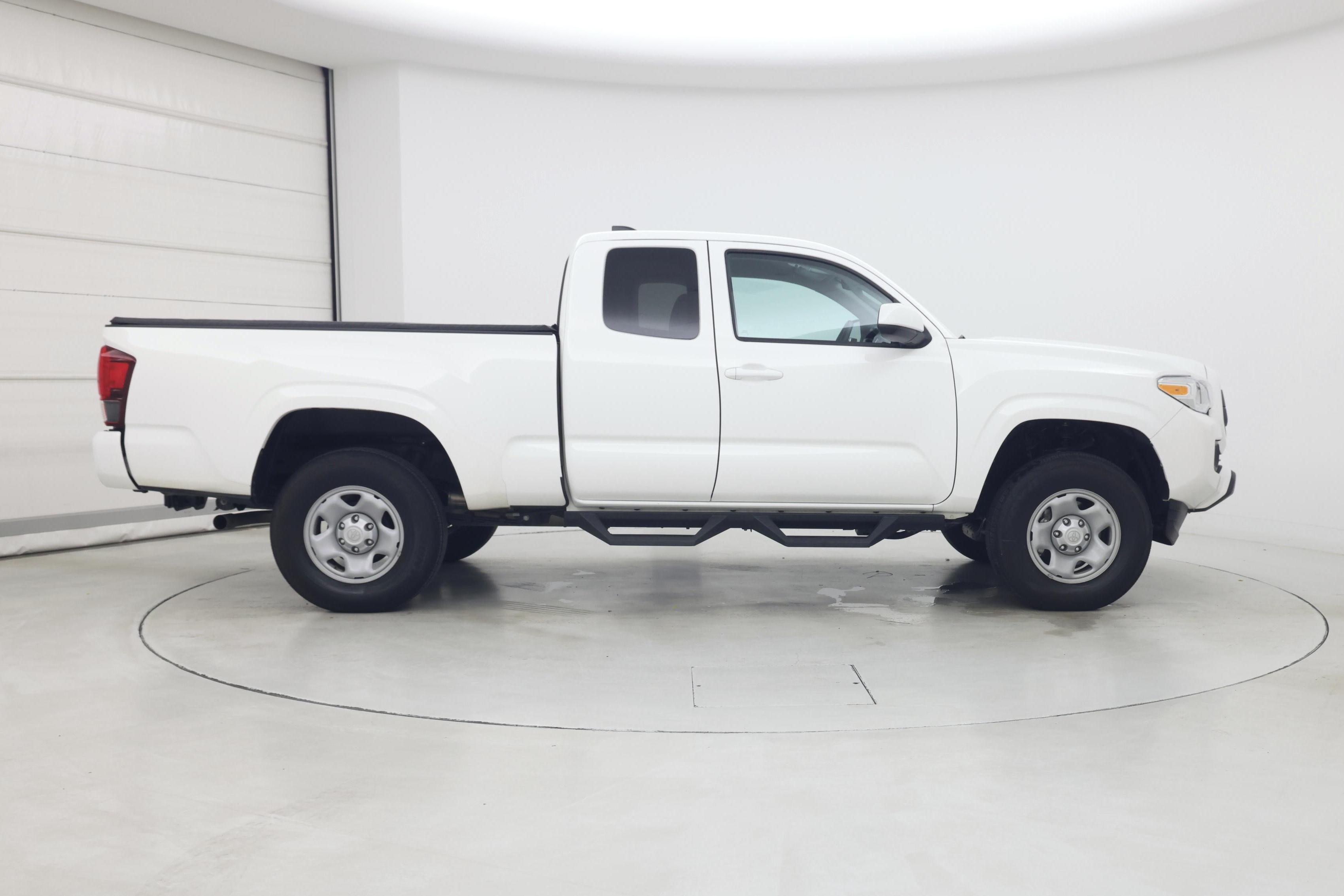 Thumbnail: 2023 Toyota Tacoma - 7