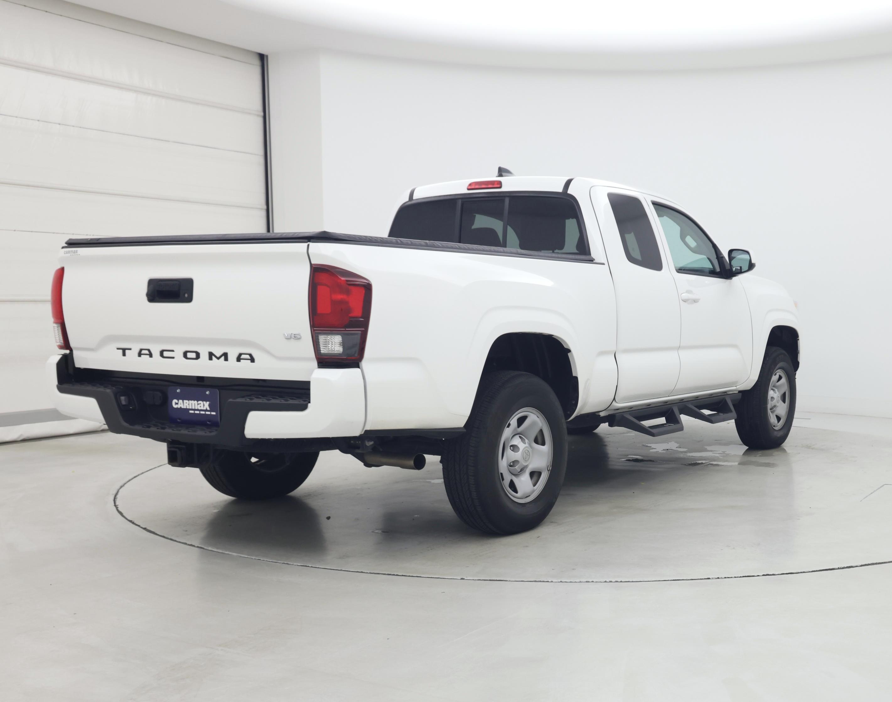 Thumbnail: 2023 Toyota Tacoma - 8