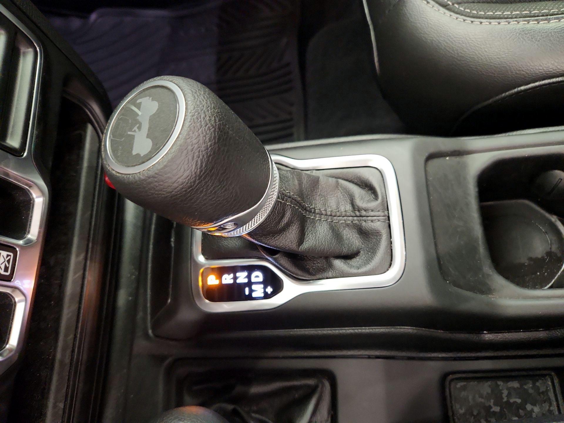 Thumbnail: 2020 Jeep Wrangler - 17