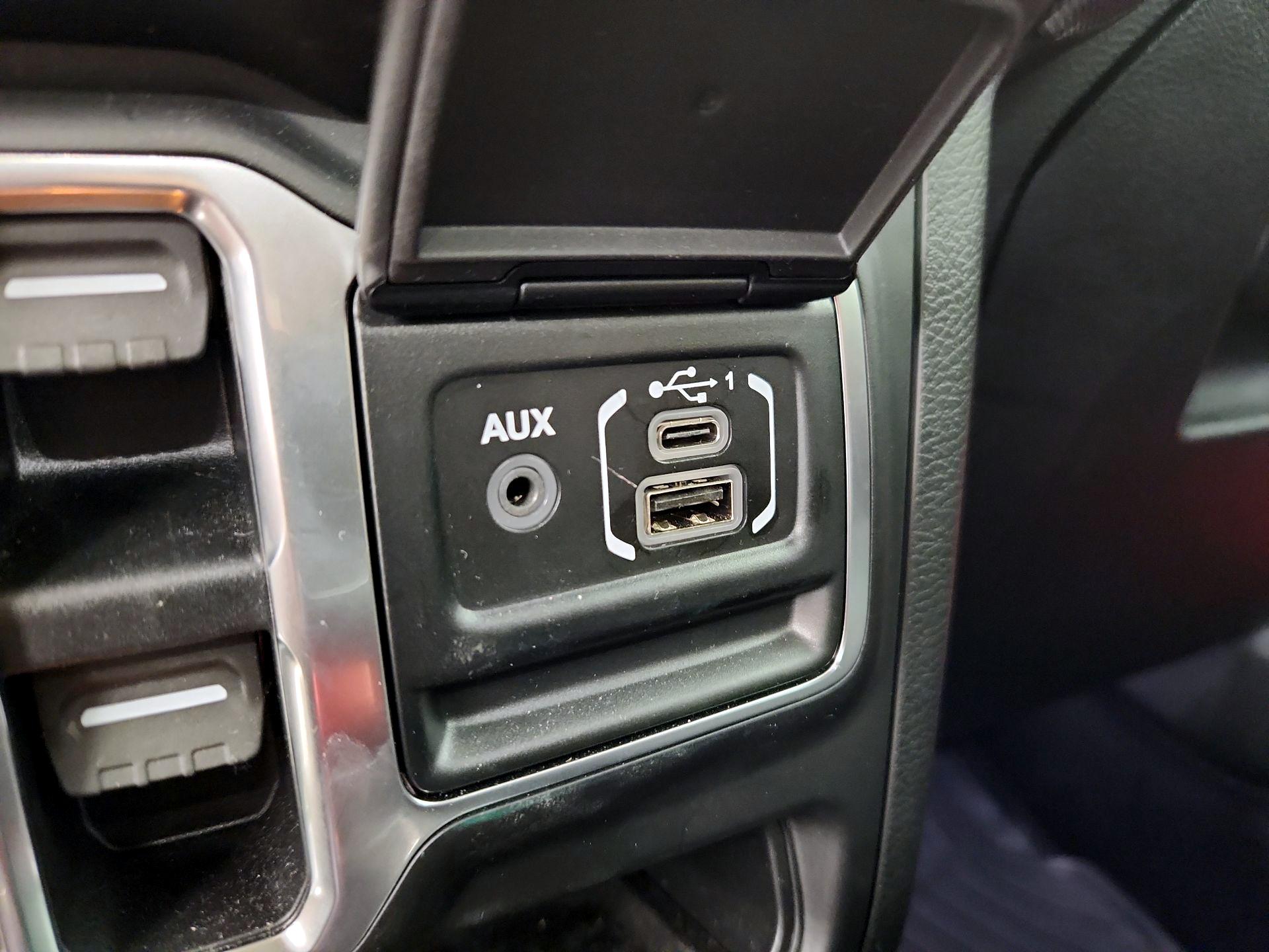 Thumbnail: 2020 Jeep Wrangler - 18
