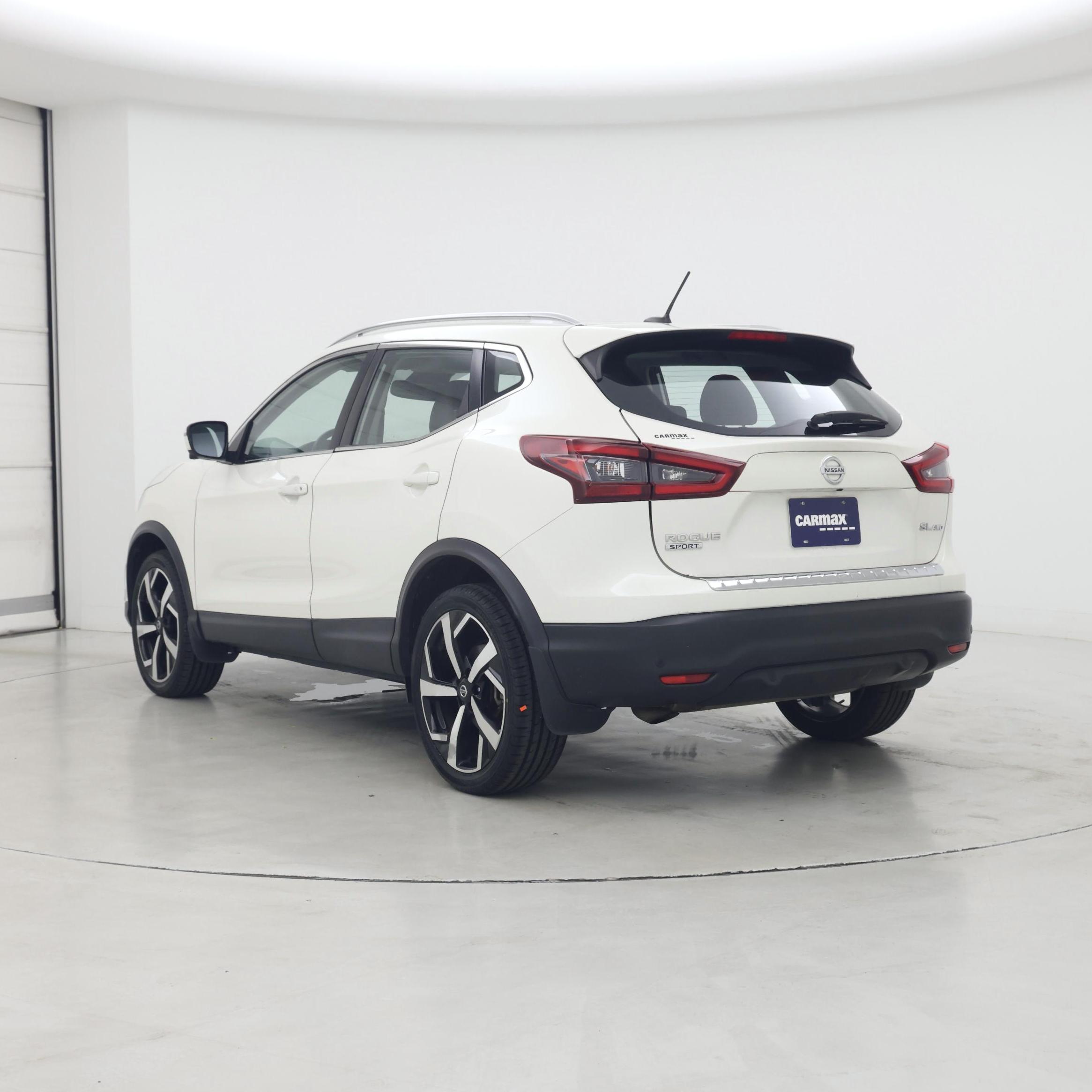 Thumbnail: 2020 Nissan Rogue Sport - 2