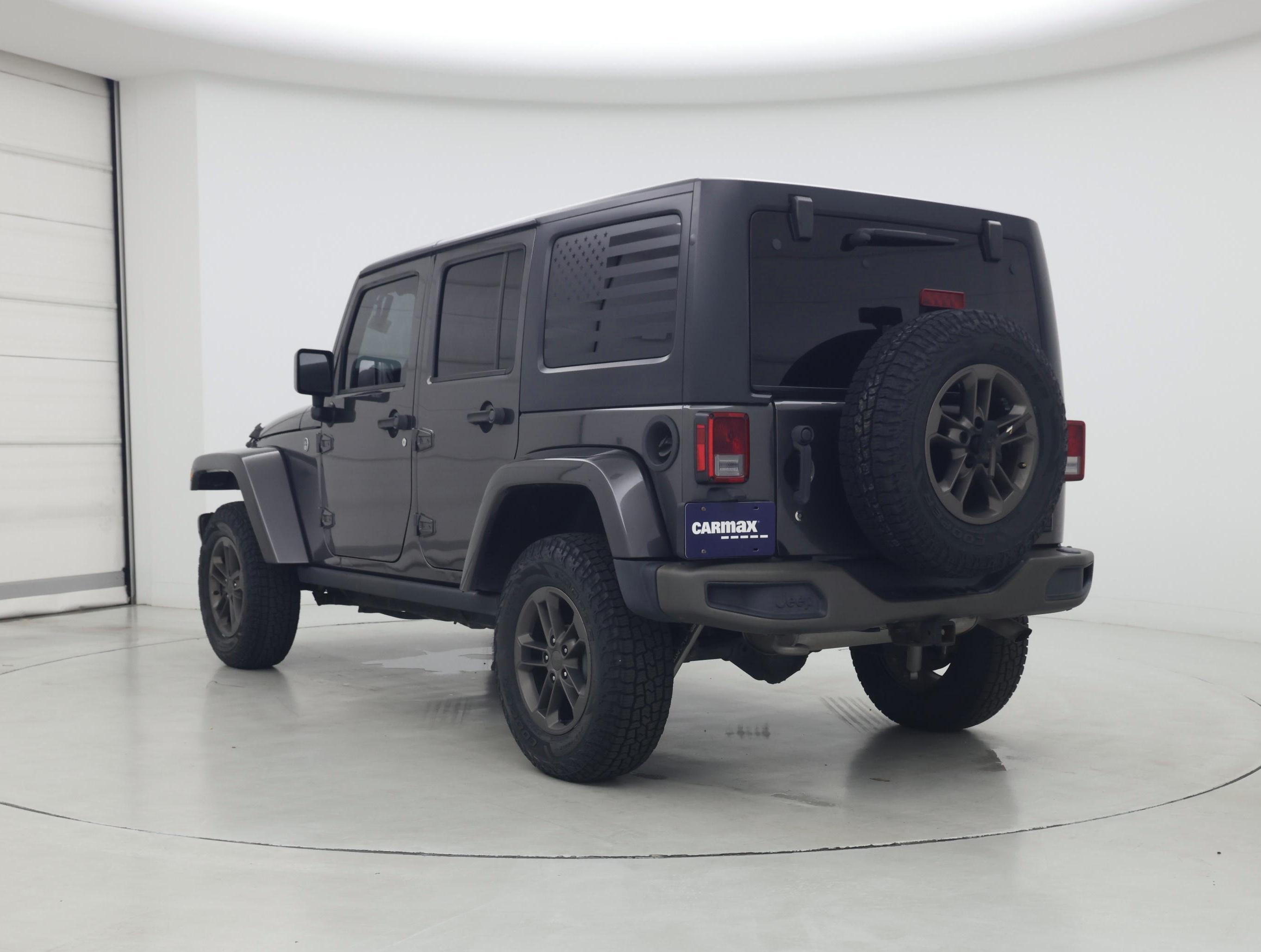Thumbnail: 2016 Jeep Wrangler - 2