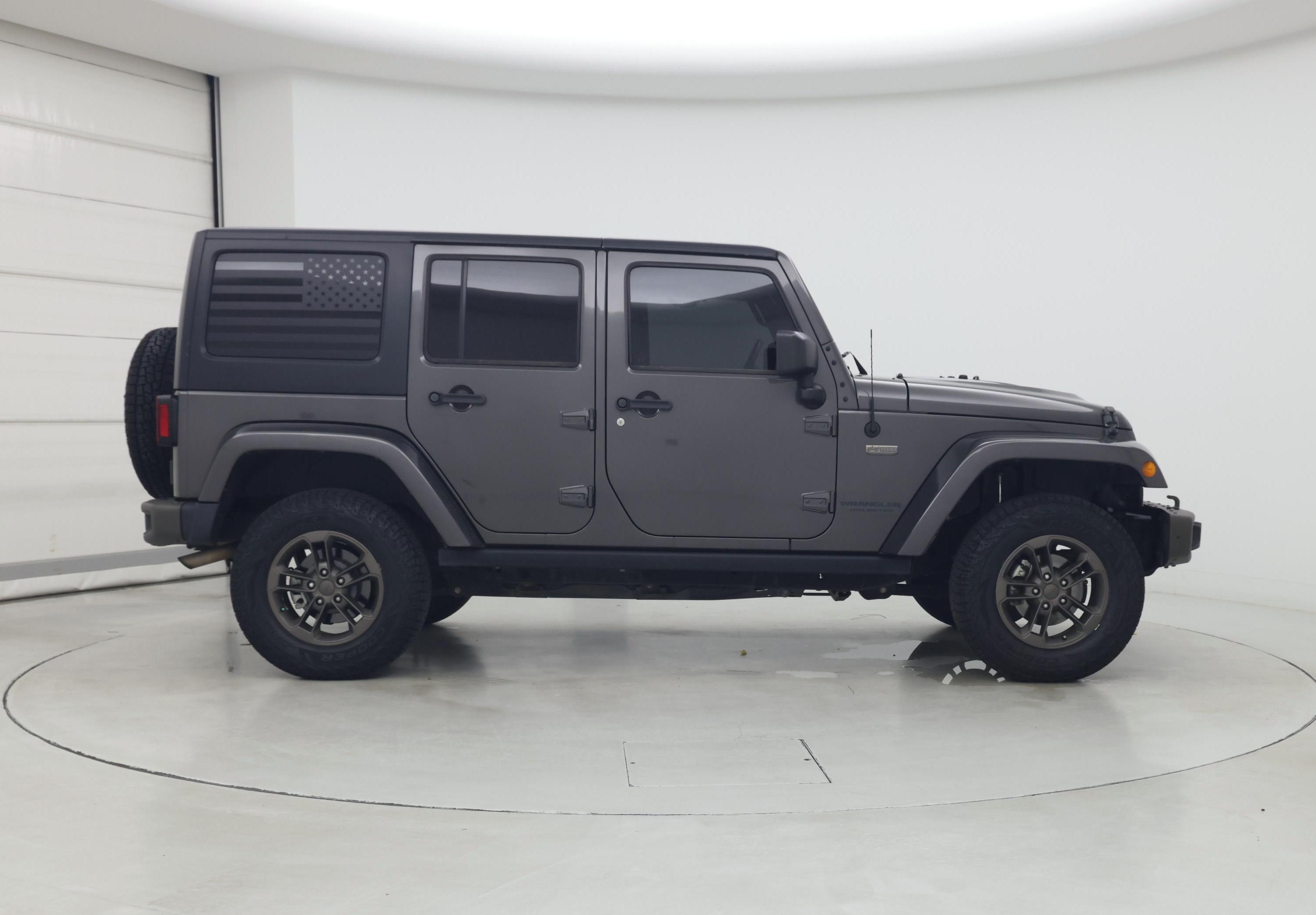 Thumbnail: 2016 Jeep Wrangler - 7