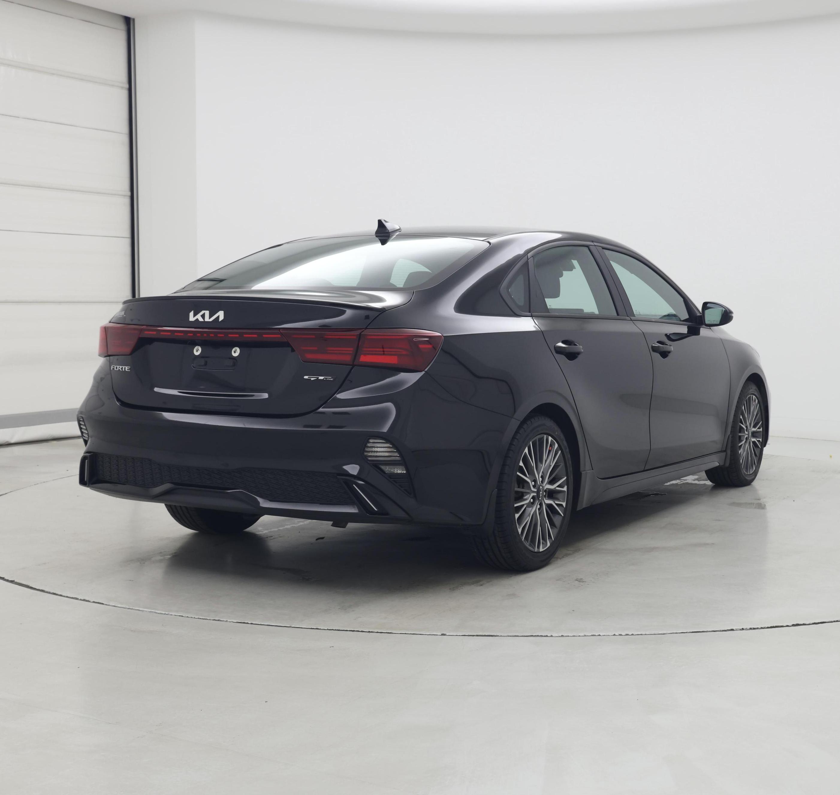 Thumbnail: 2022 Kia Forte - 8
