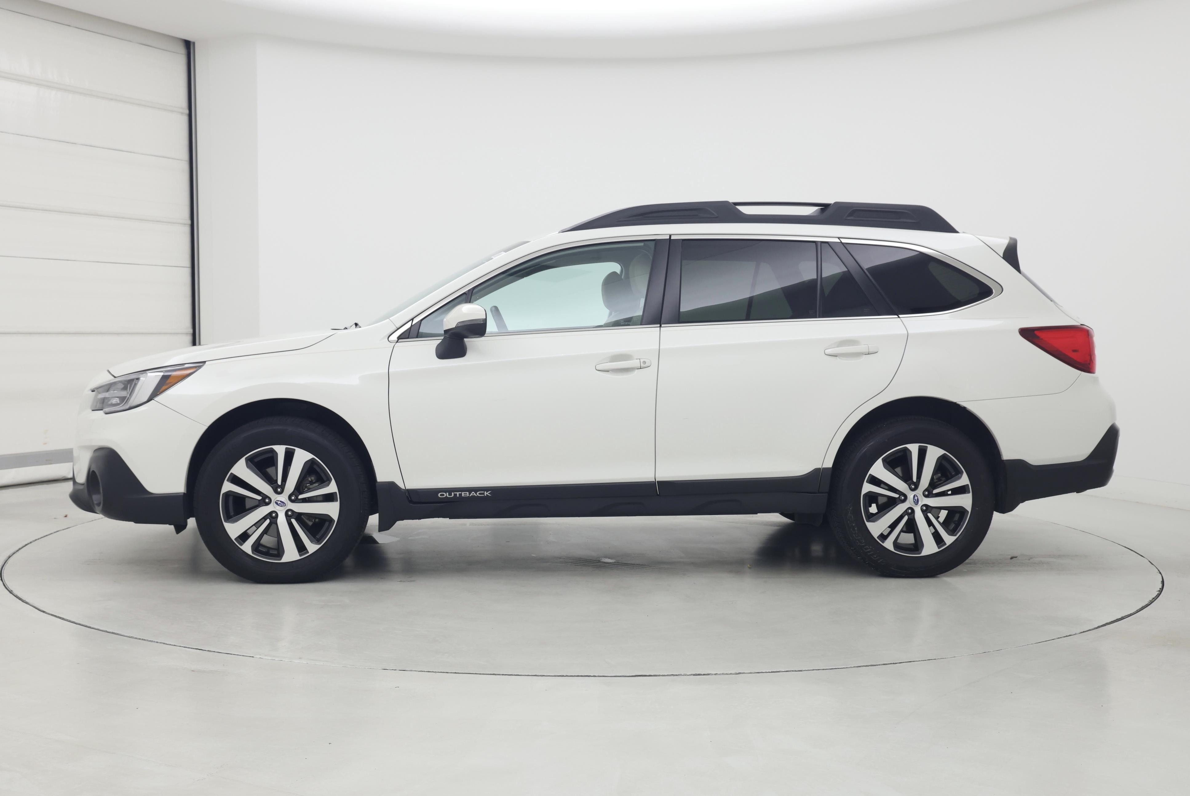 Thumbnail: 2018 Subaru Outback - 3