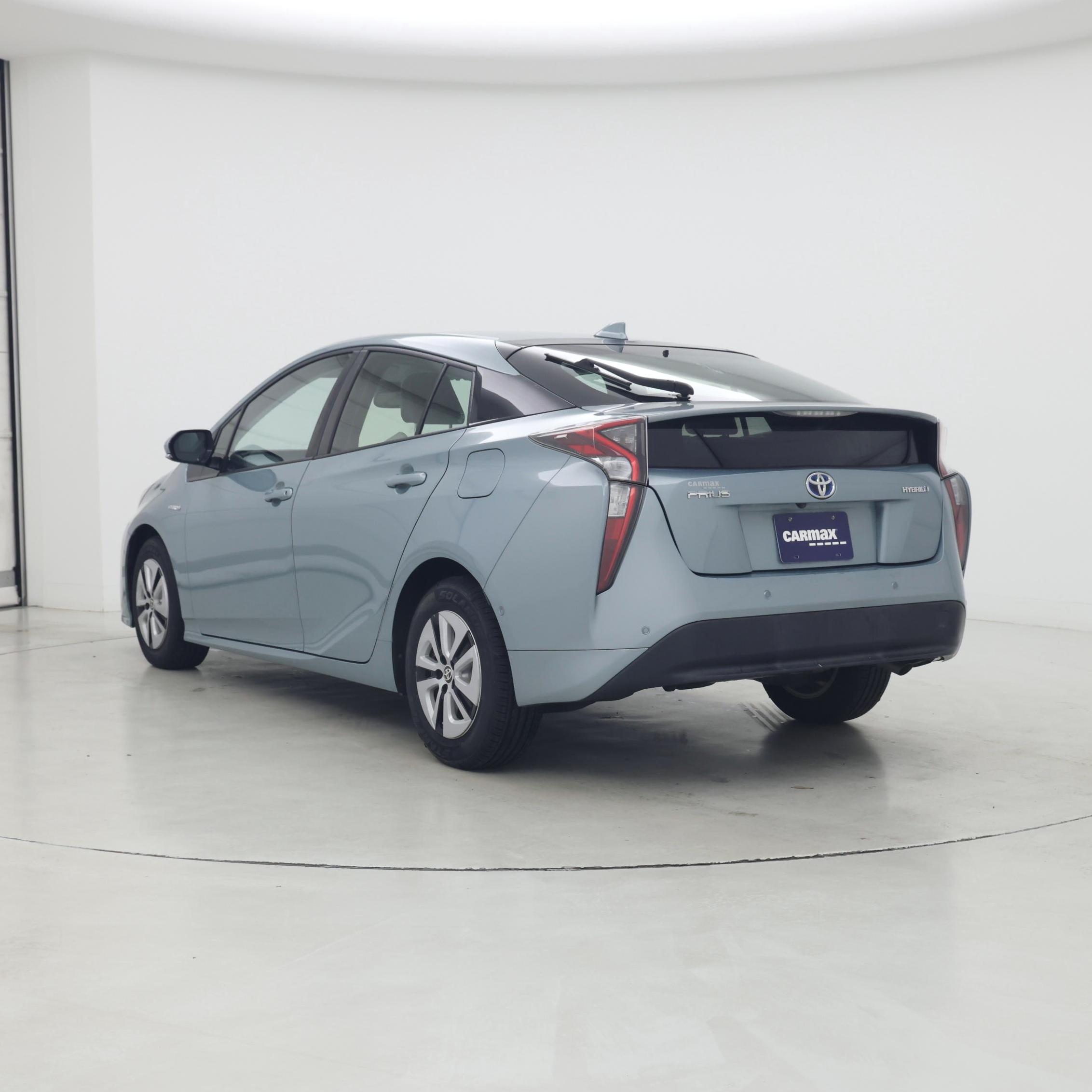 Thumbnail: 2018 Toyota Prius - 2
