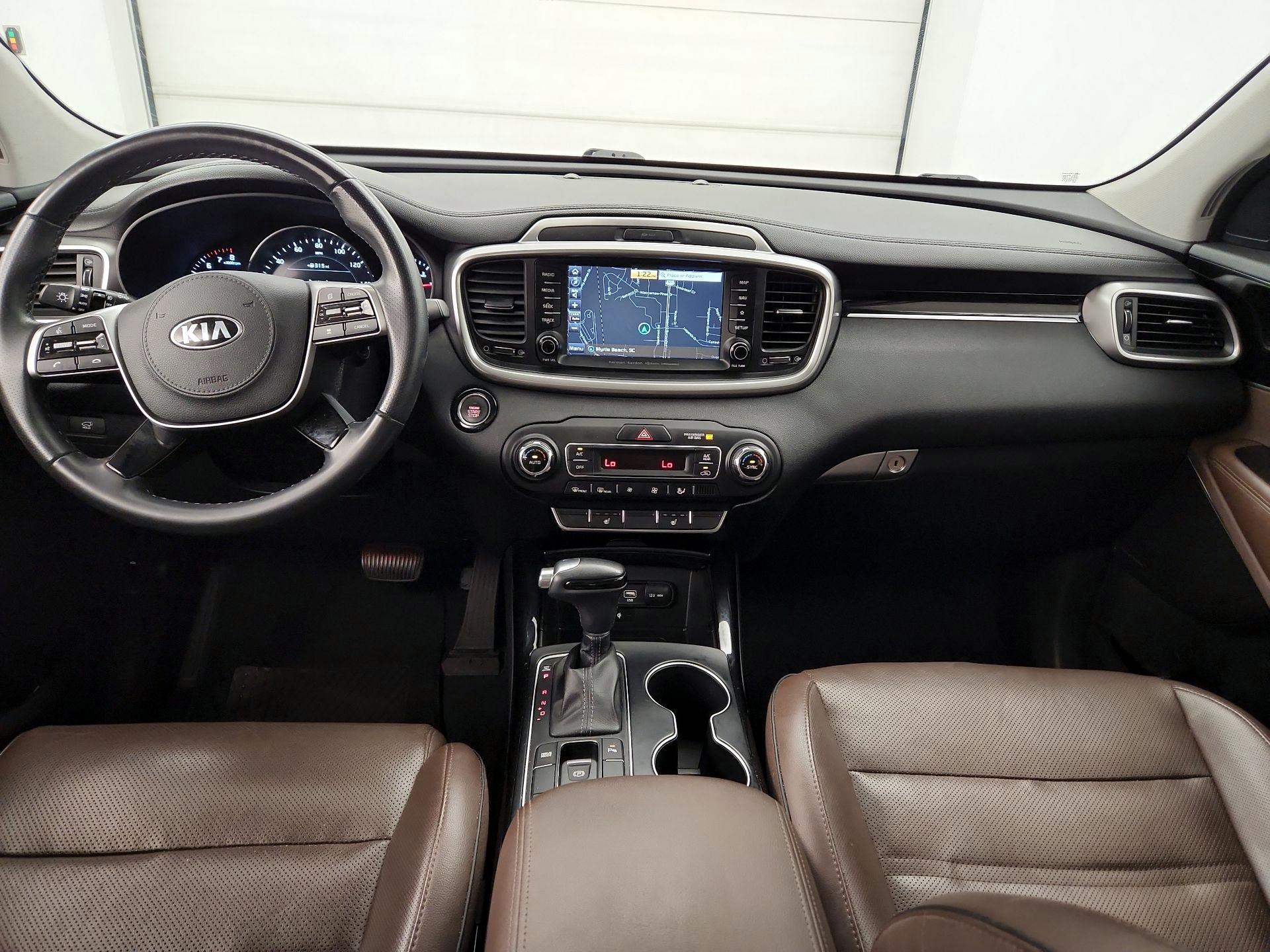 Thumbnail: 2019 Kia Sorento - 9