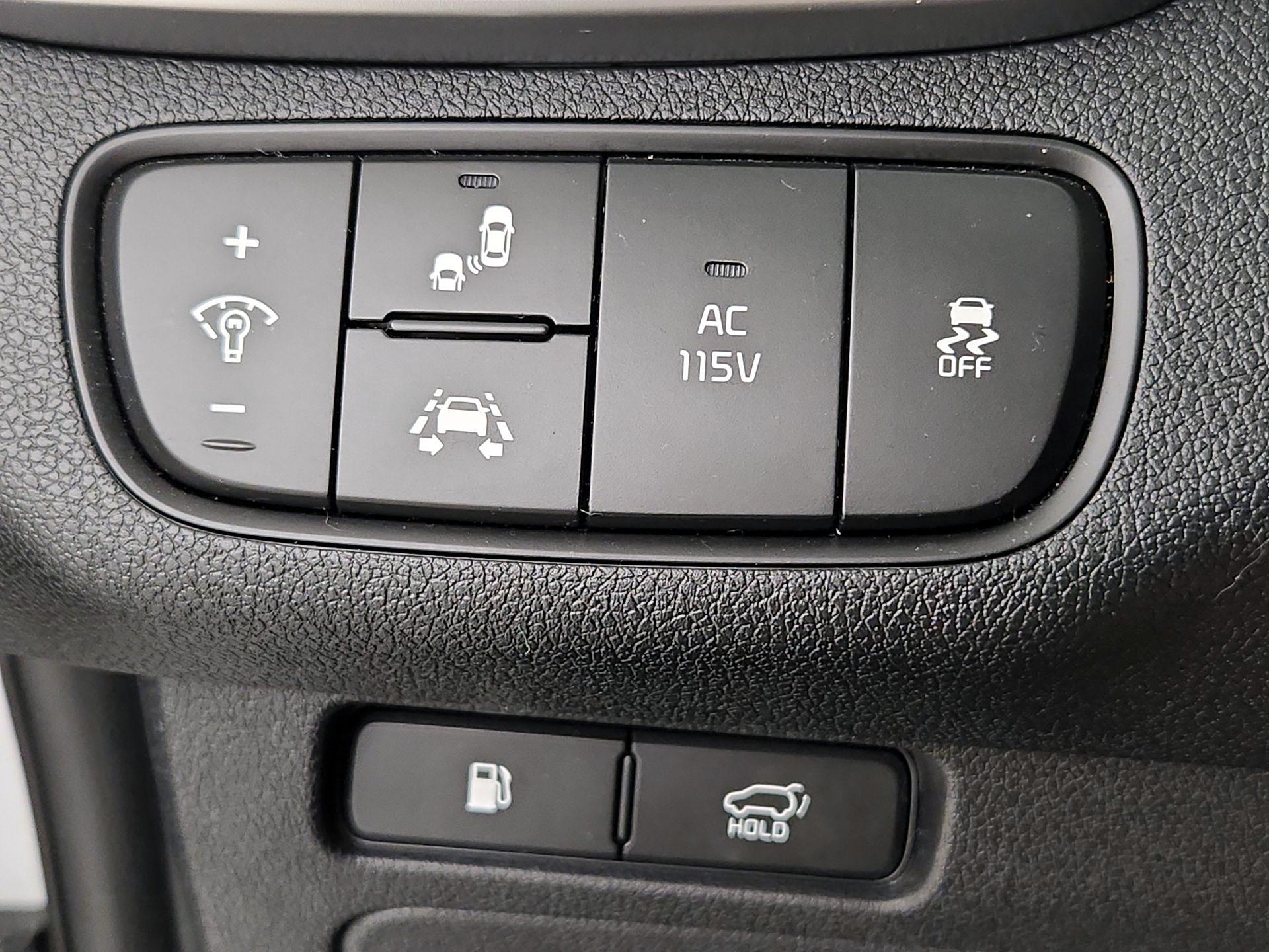 Thumbnail: 2019 Kia Sorento - 13