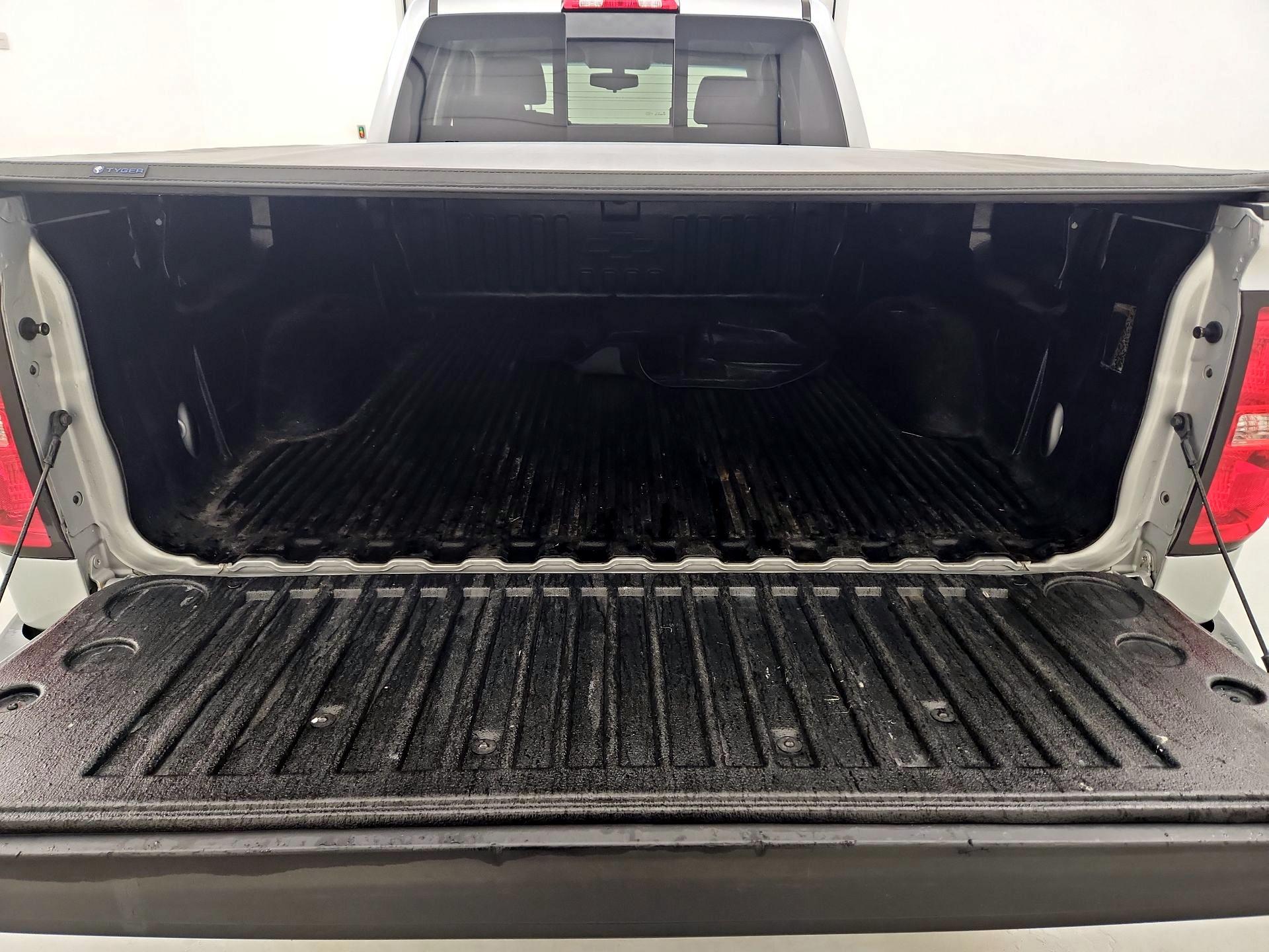 Thumbnail: 2018 Chevrolet Silverado 1500 - 20