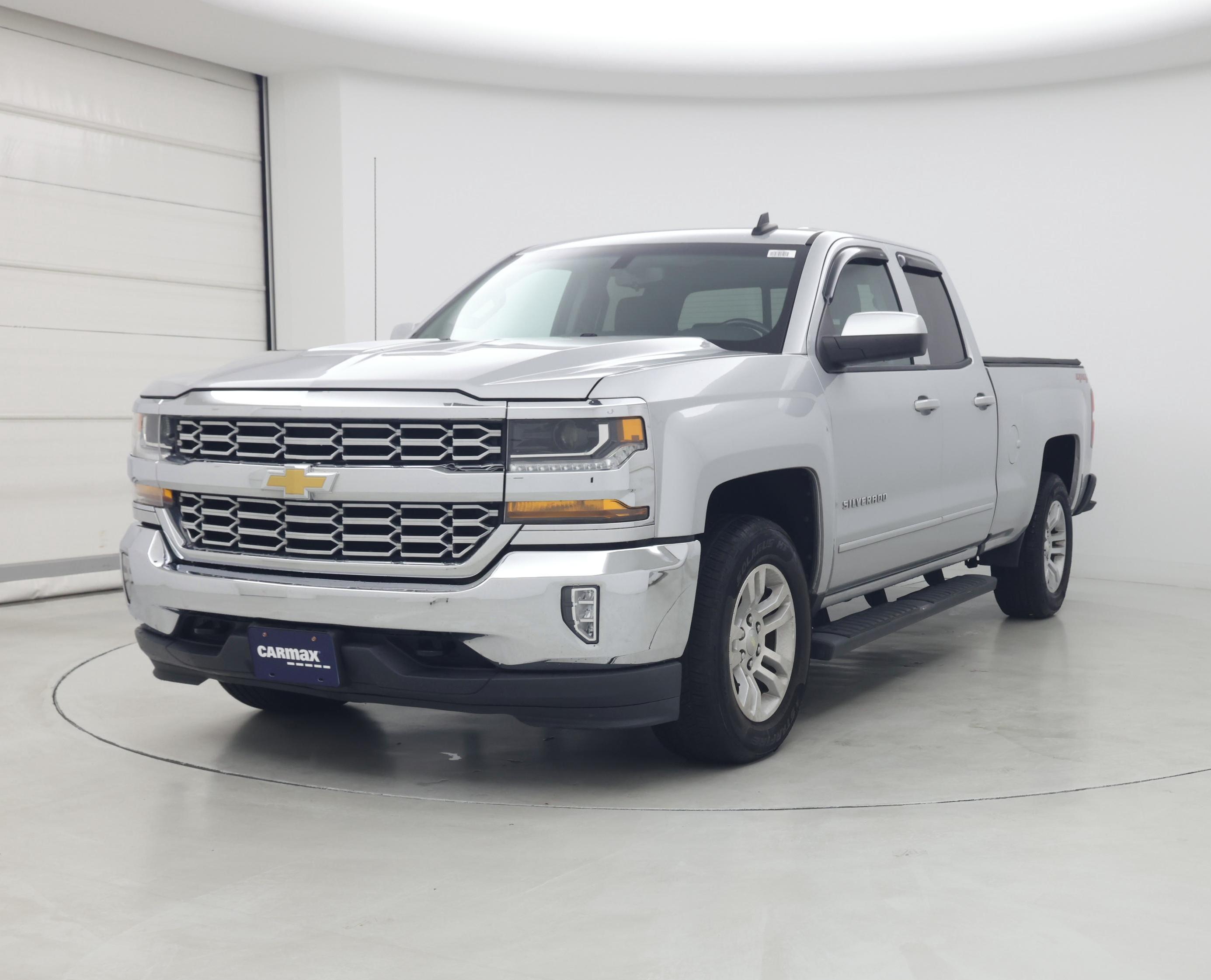 Thumbnail: 2018 Chevrolet Silverado 1500 - 4