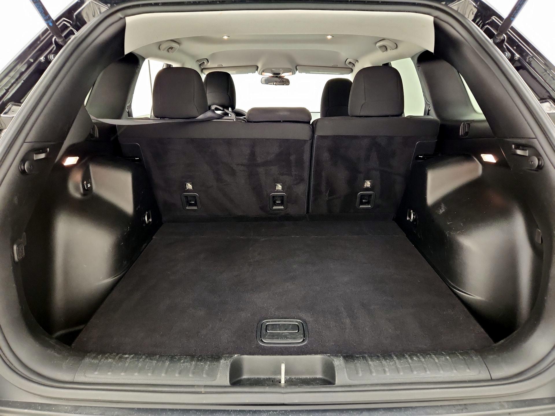 Thumbnail: 2019 Jeep Cherokee - 20