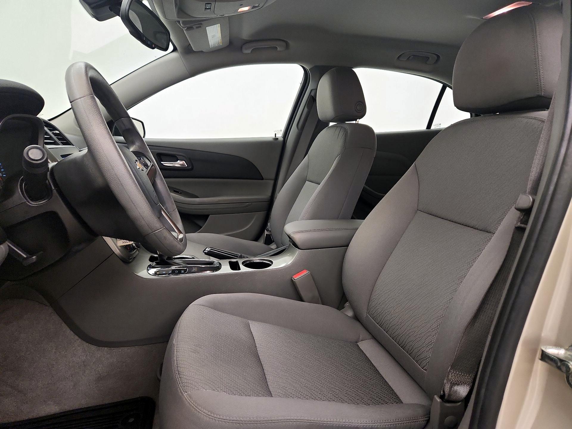 Thumbnail: 2015 Chevrolet Malibu - 11