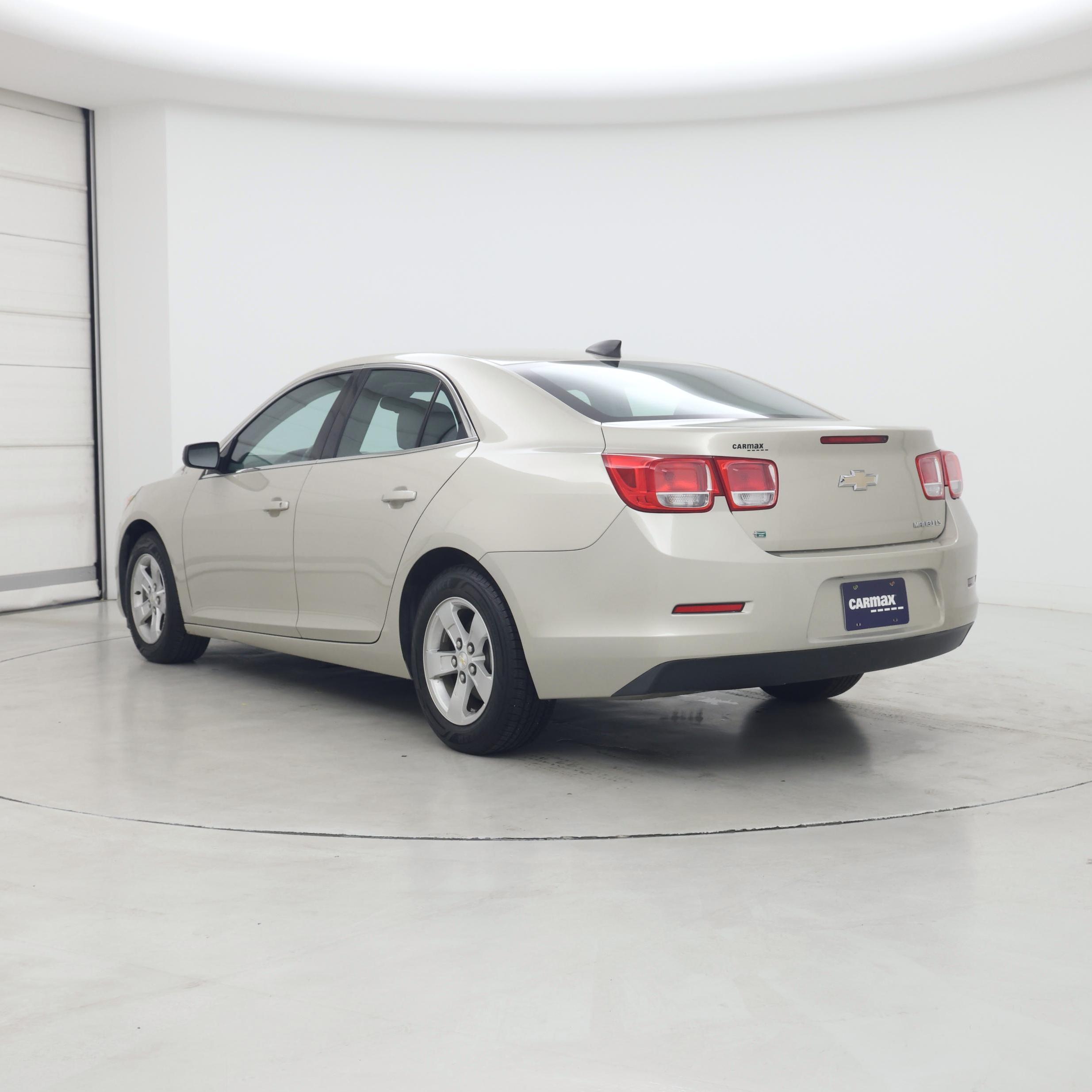 Thumbnail: 2015 Chevrolet Malibu - 2