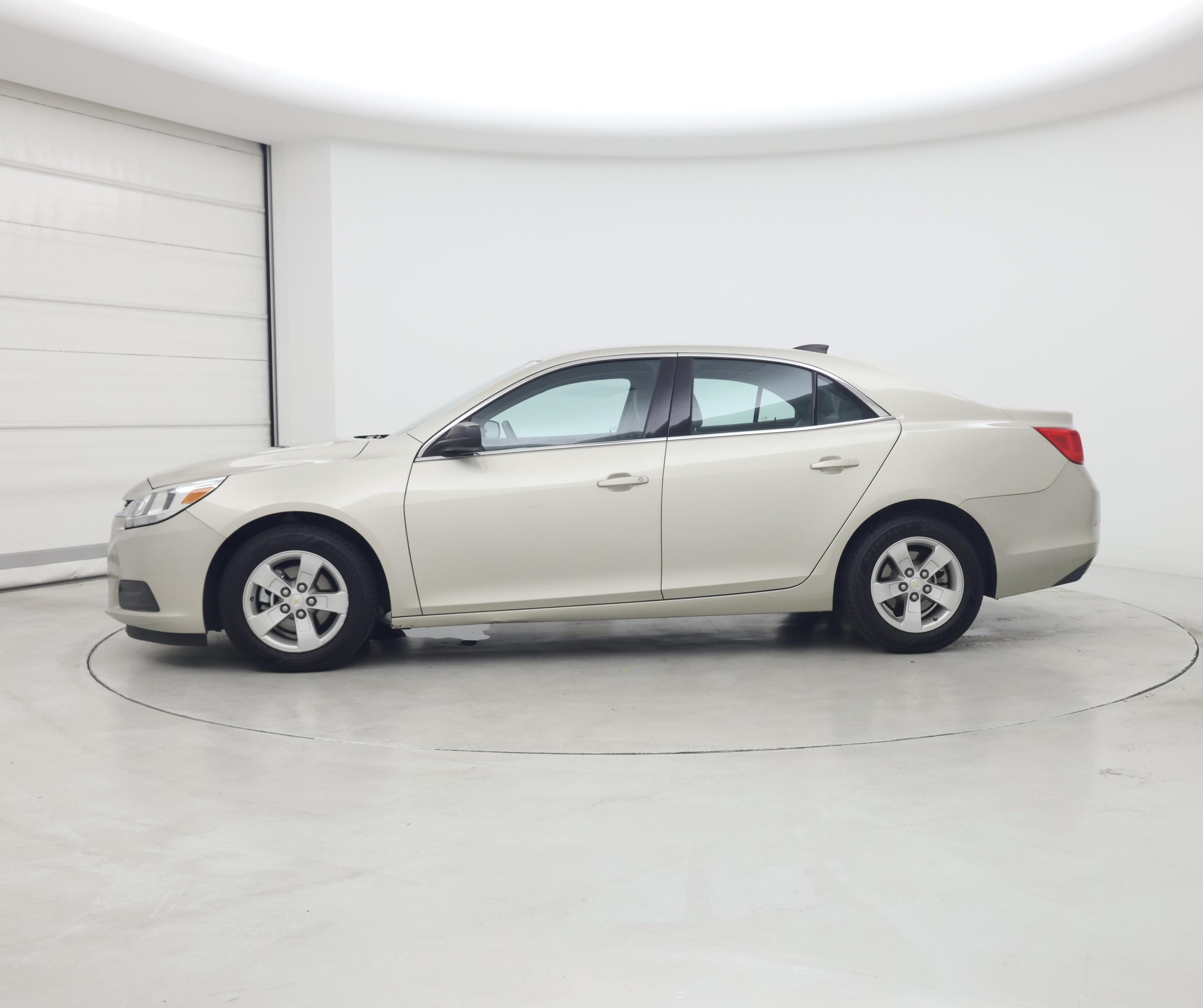 Thumbnail: 2015 Chevrolet Malibu - 3