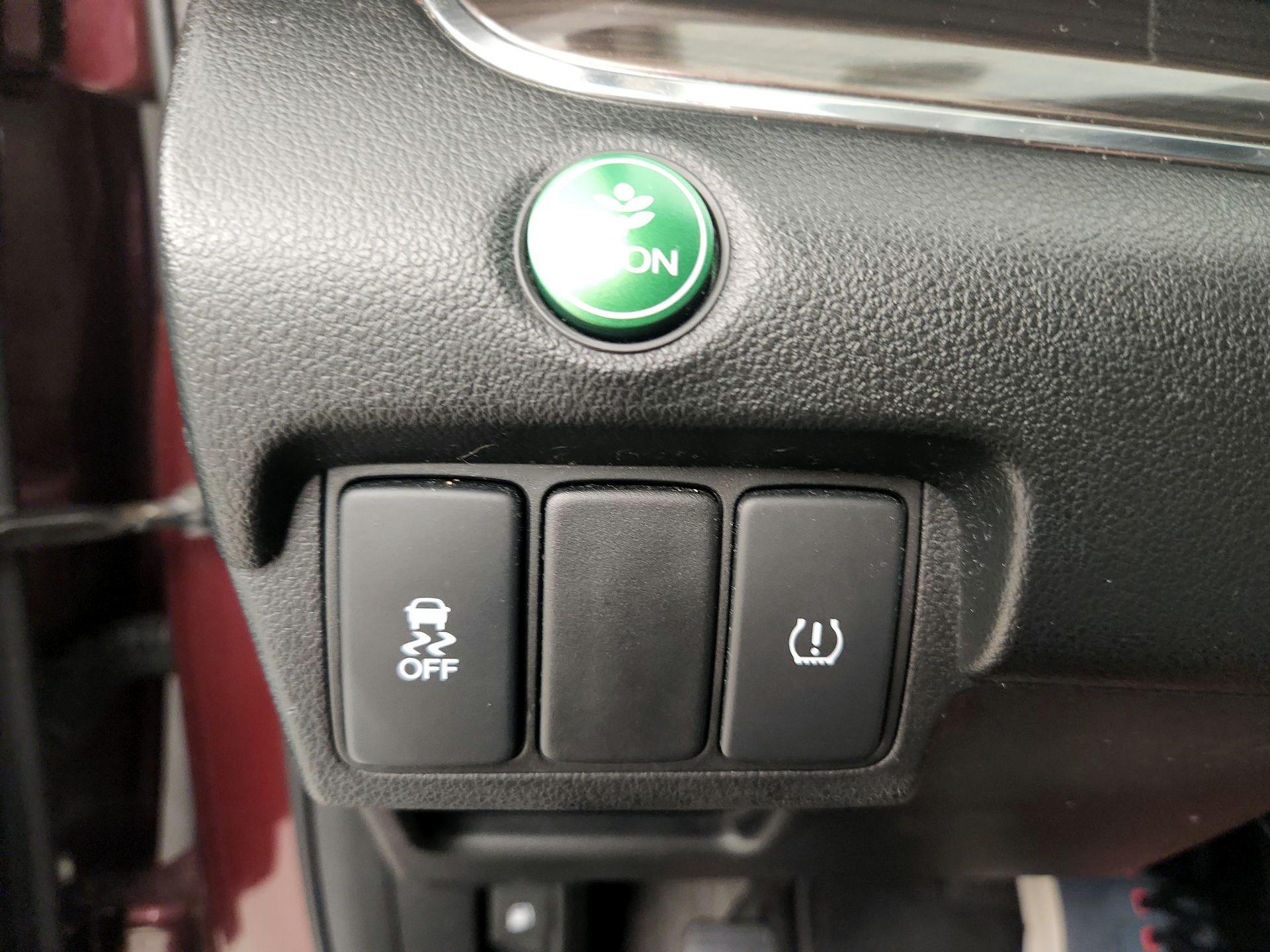 Thumbnail: 2015 Honda CR-V - 13