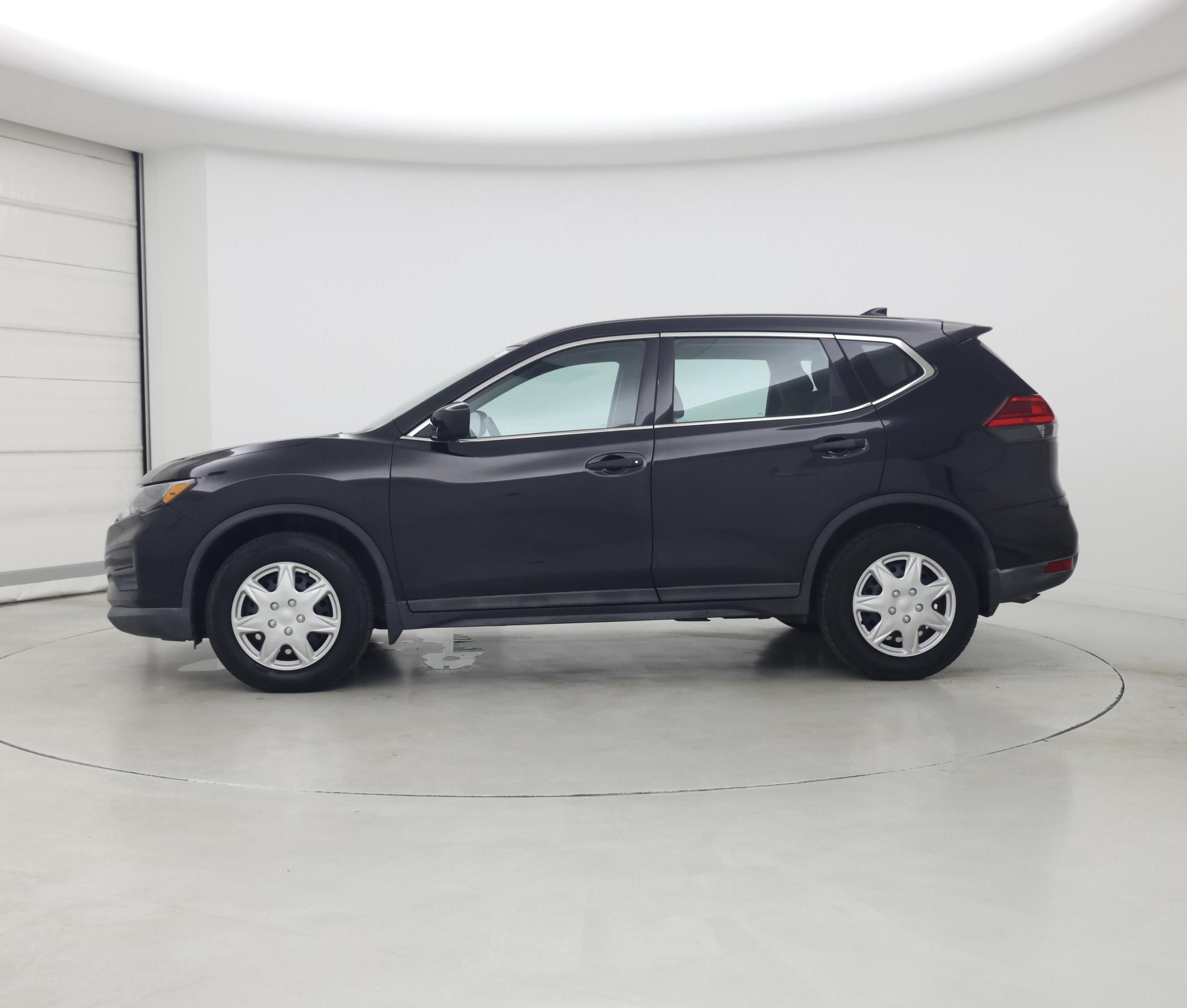 Thumbnail: 2017 Nissan Rogue - 3