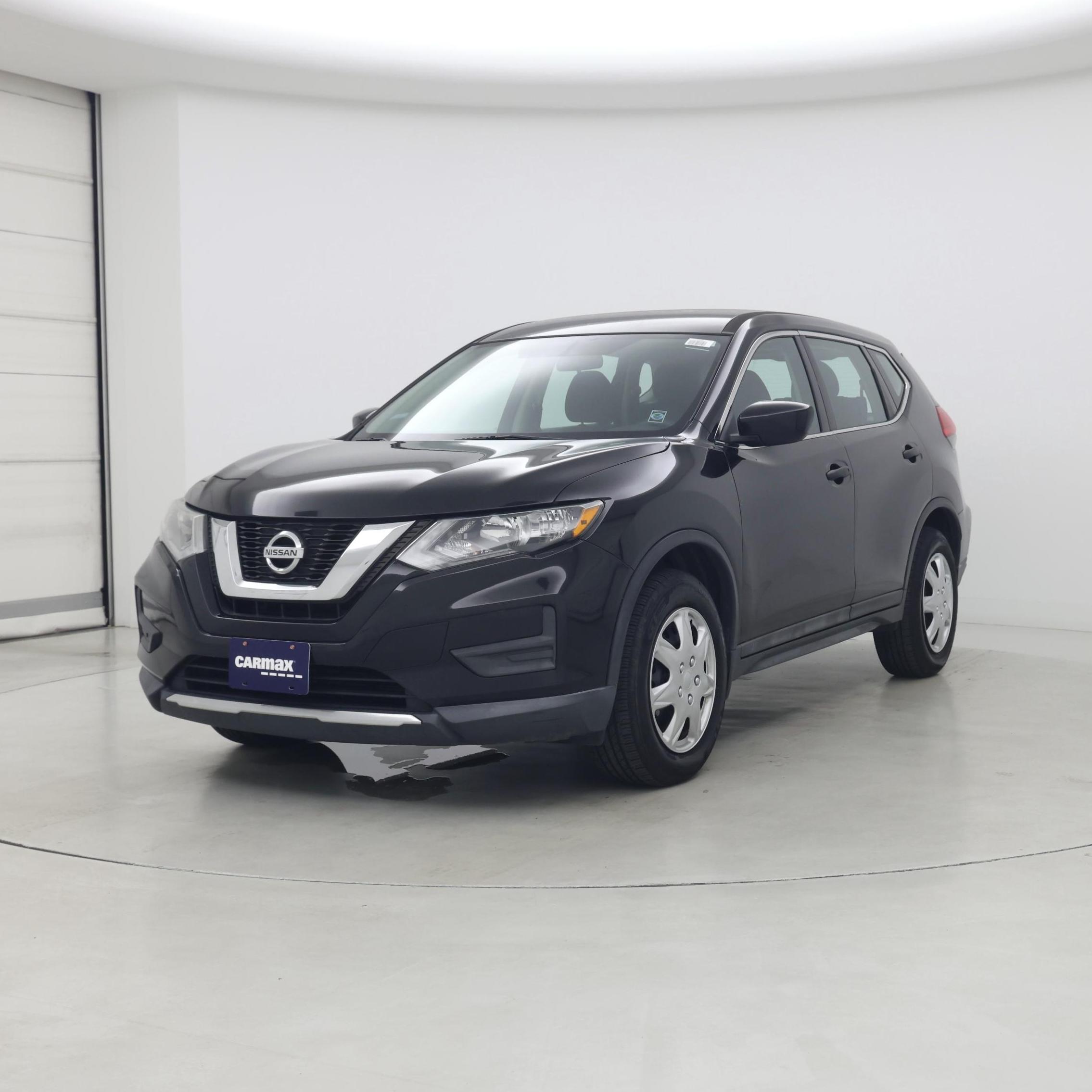 Thumbnail: 2017 Nissan Rogue - 4