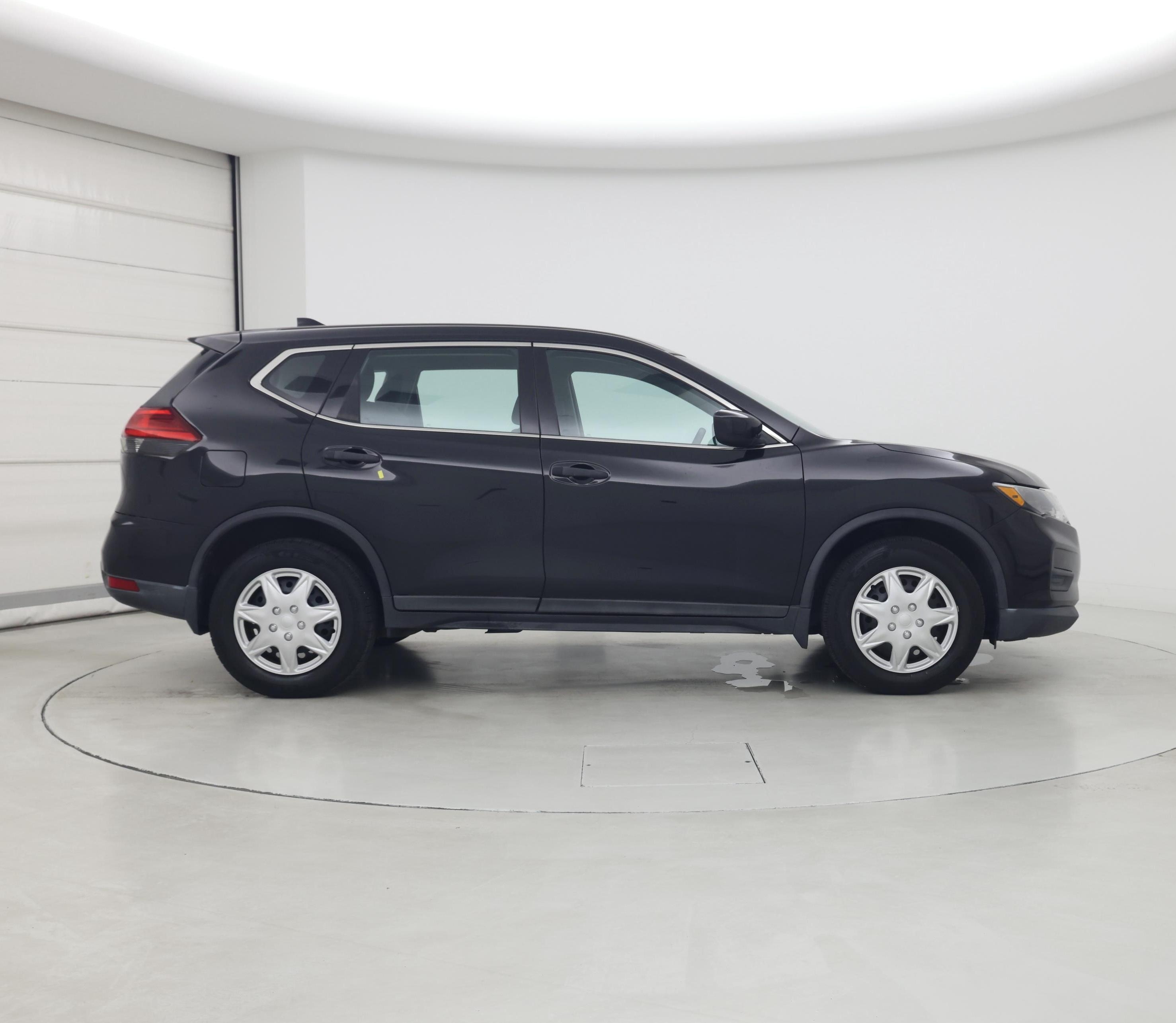 Thumbnail: 2017 Nissan Rogue - 7