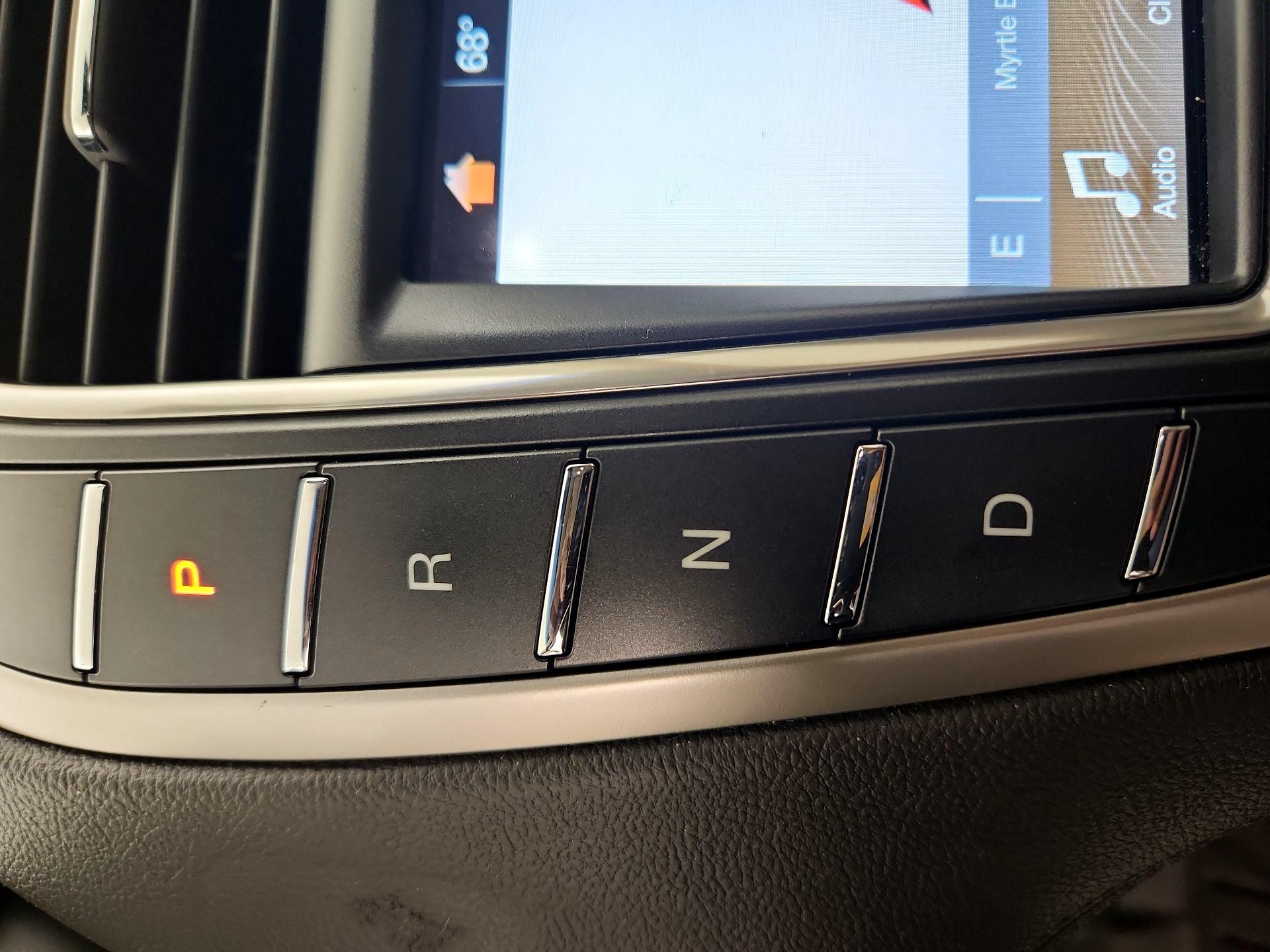 Thumbnail: 2018 Lincoln MKX - 18