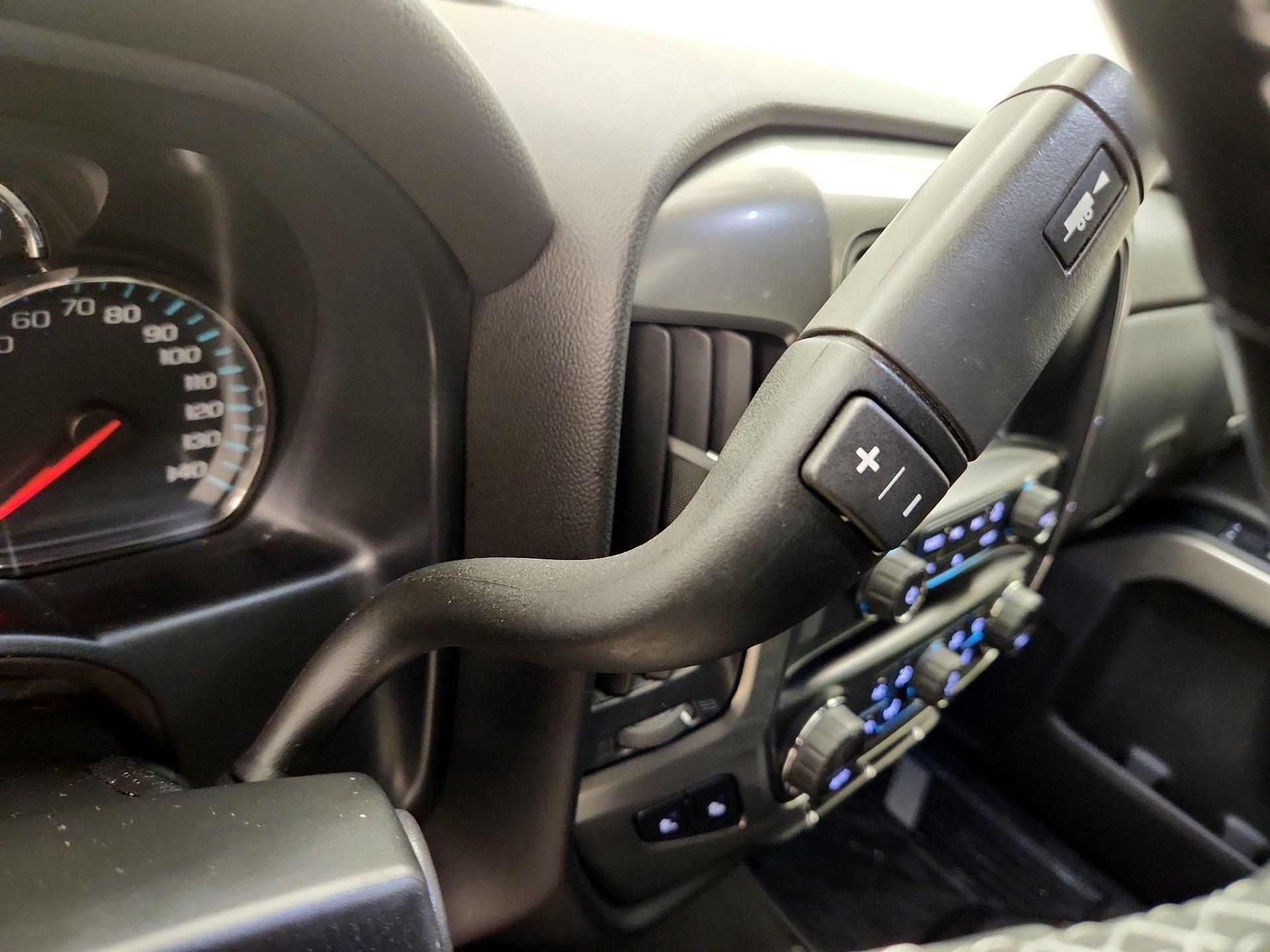 Thumbnail: 2018 Chevrolet Silverado 1500 - 17