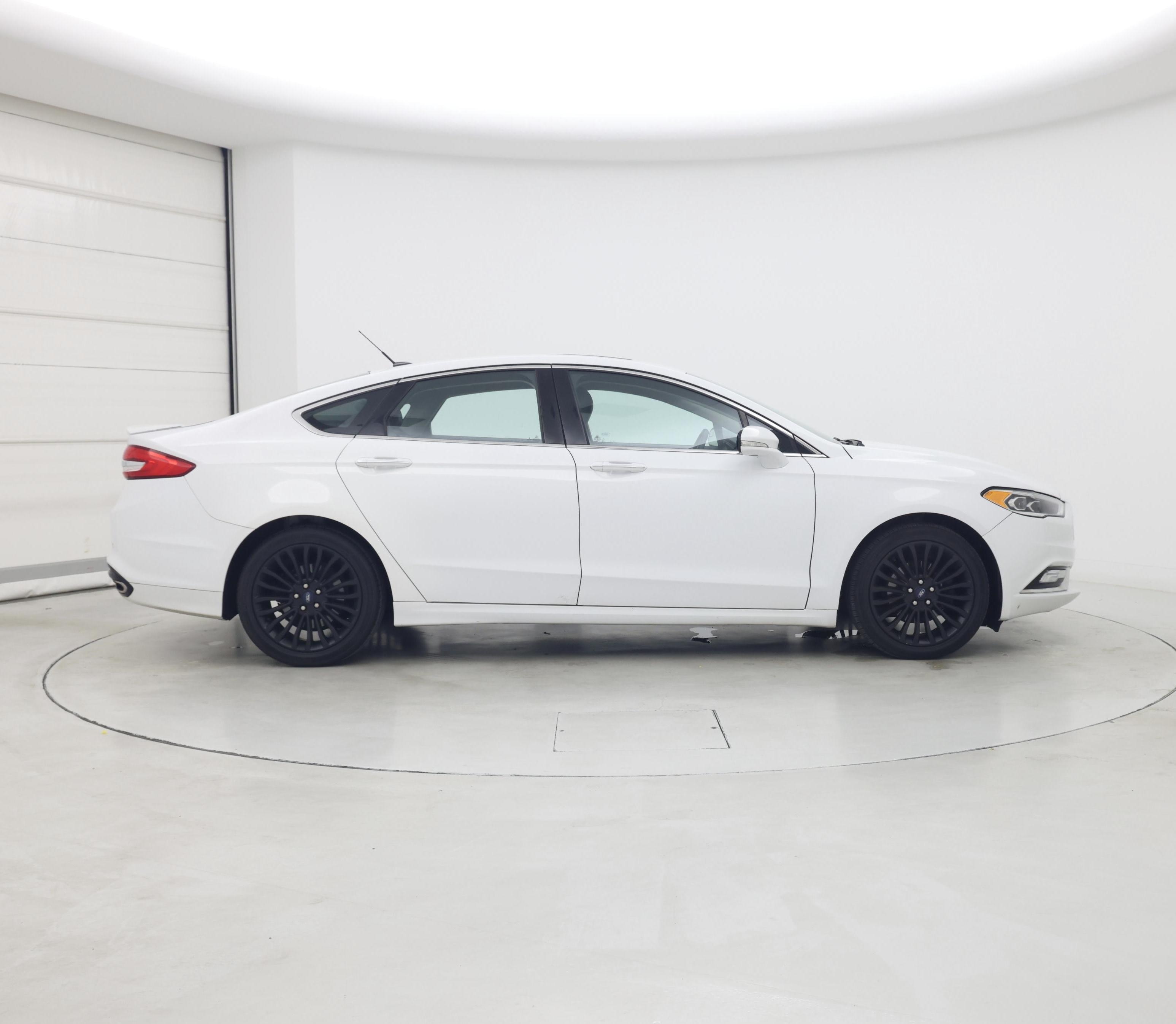 Thumbnail: 2017 Ford Fusion - 7