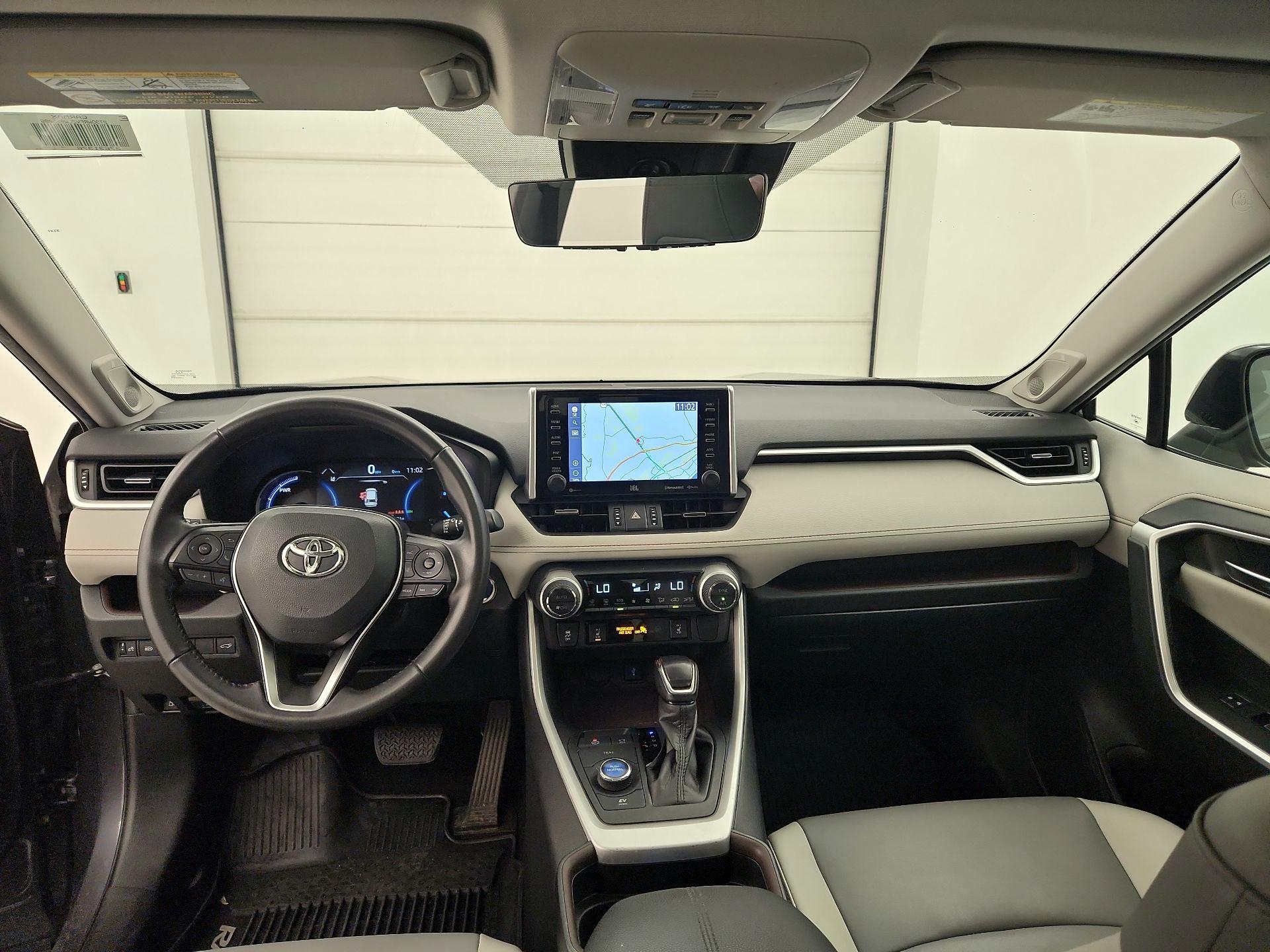 Thumbnail: 2020 Toyota RAV4 - 9