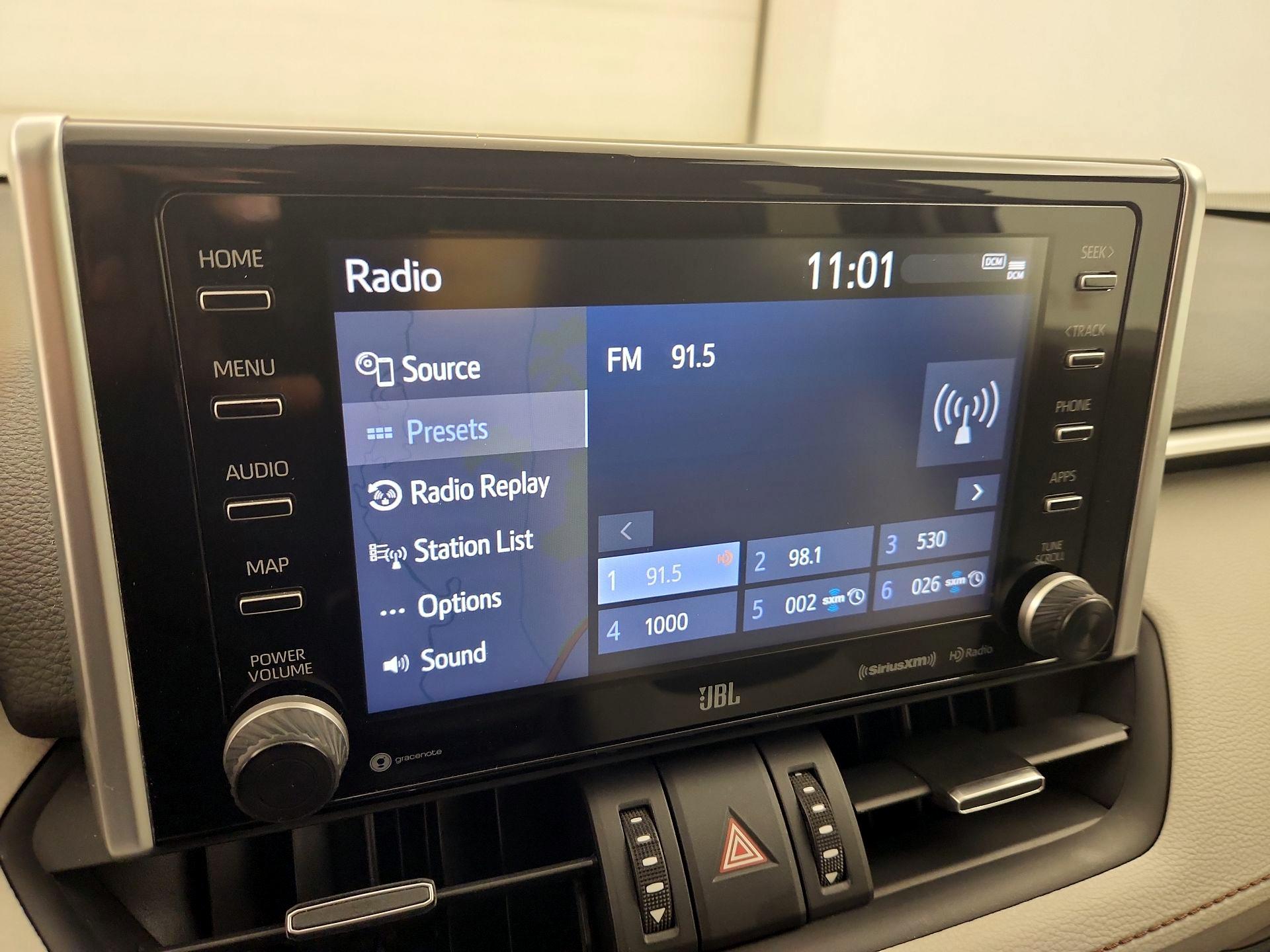 Thumbnail: 2020 Toyota RAV4 - 16