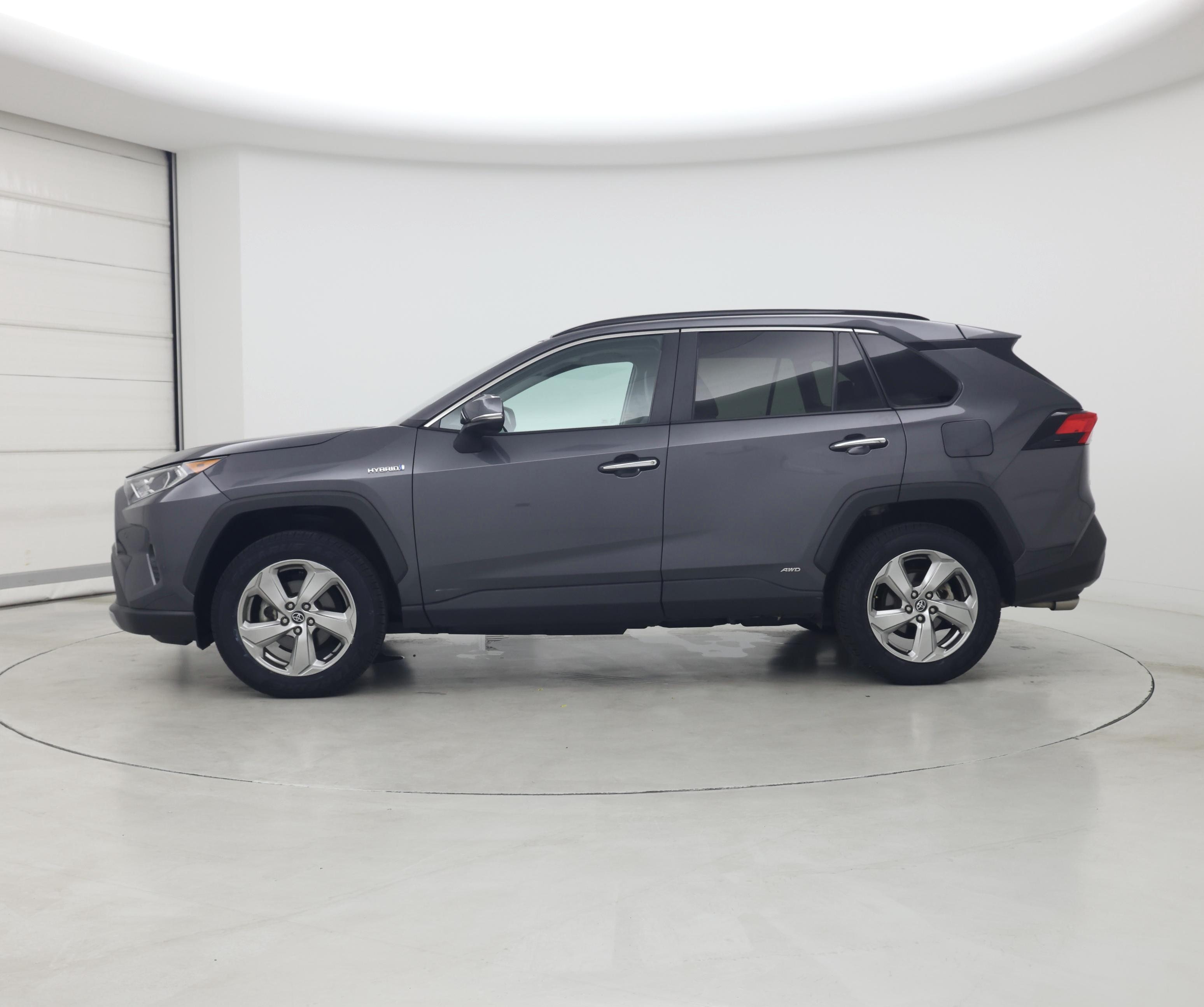 Thumbnail: 2020 Toyota RAV4 - 3