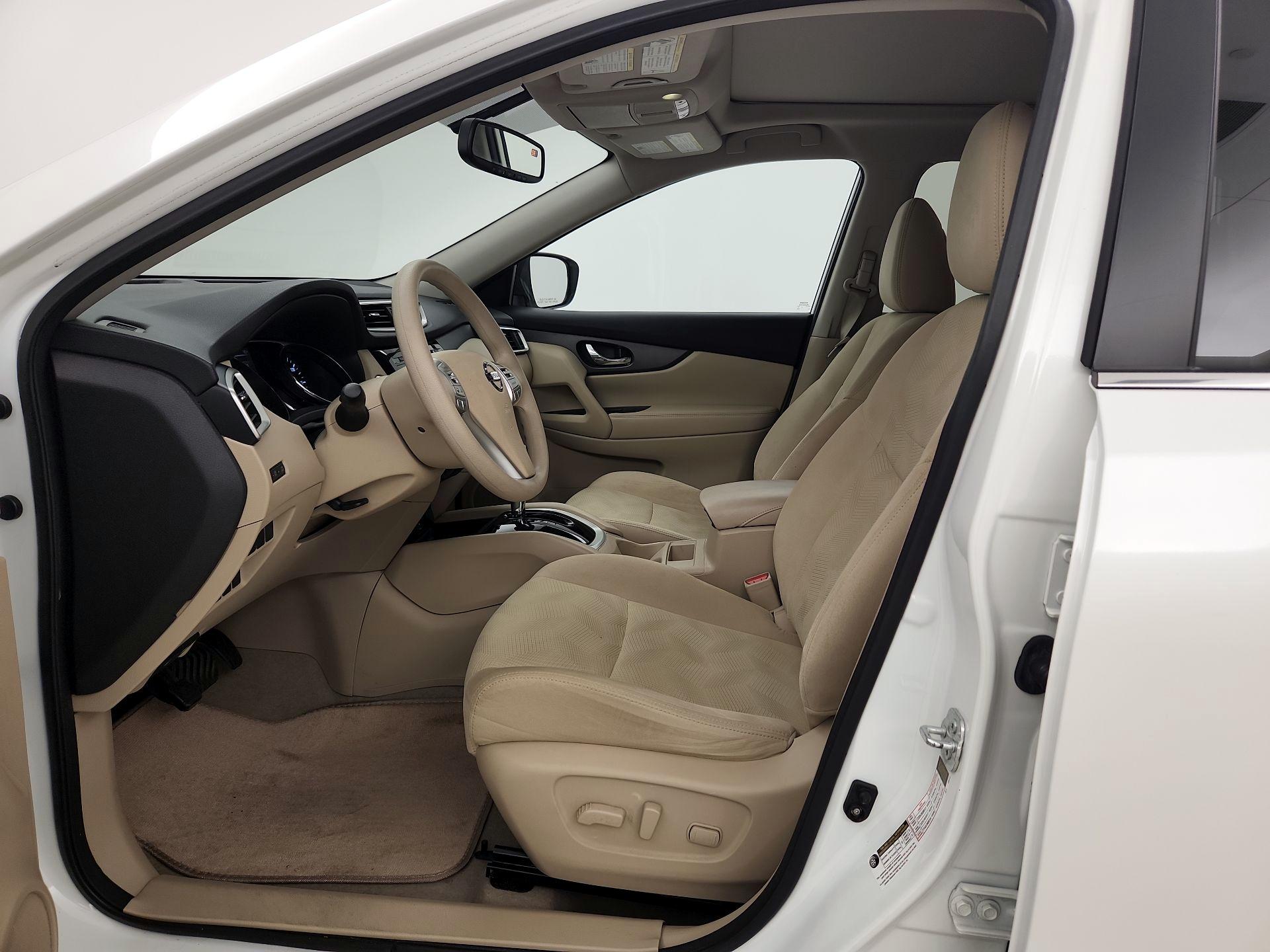 Thumbnail: 2015 Nissan Rogue - 11