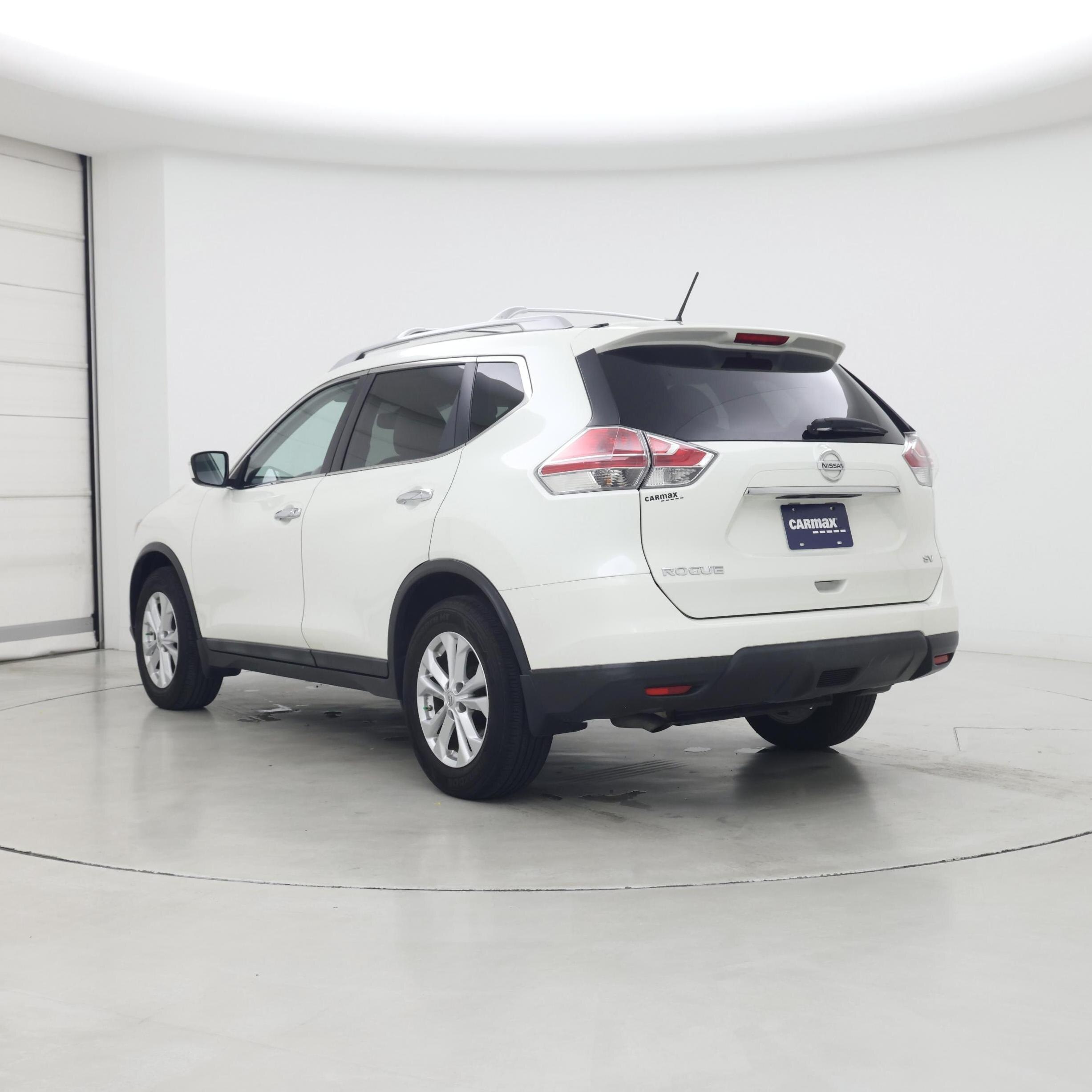 Thumbnail: 2015 Nissan Rogue - 2