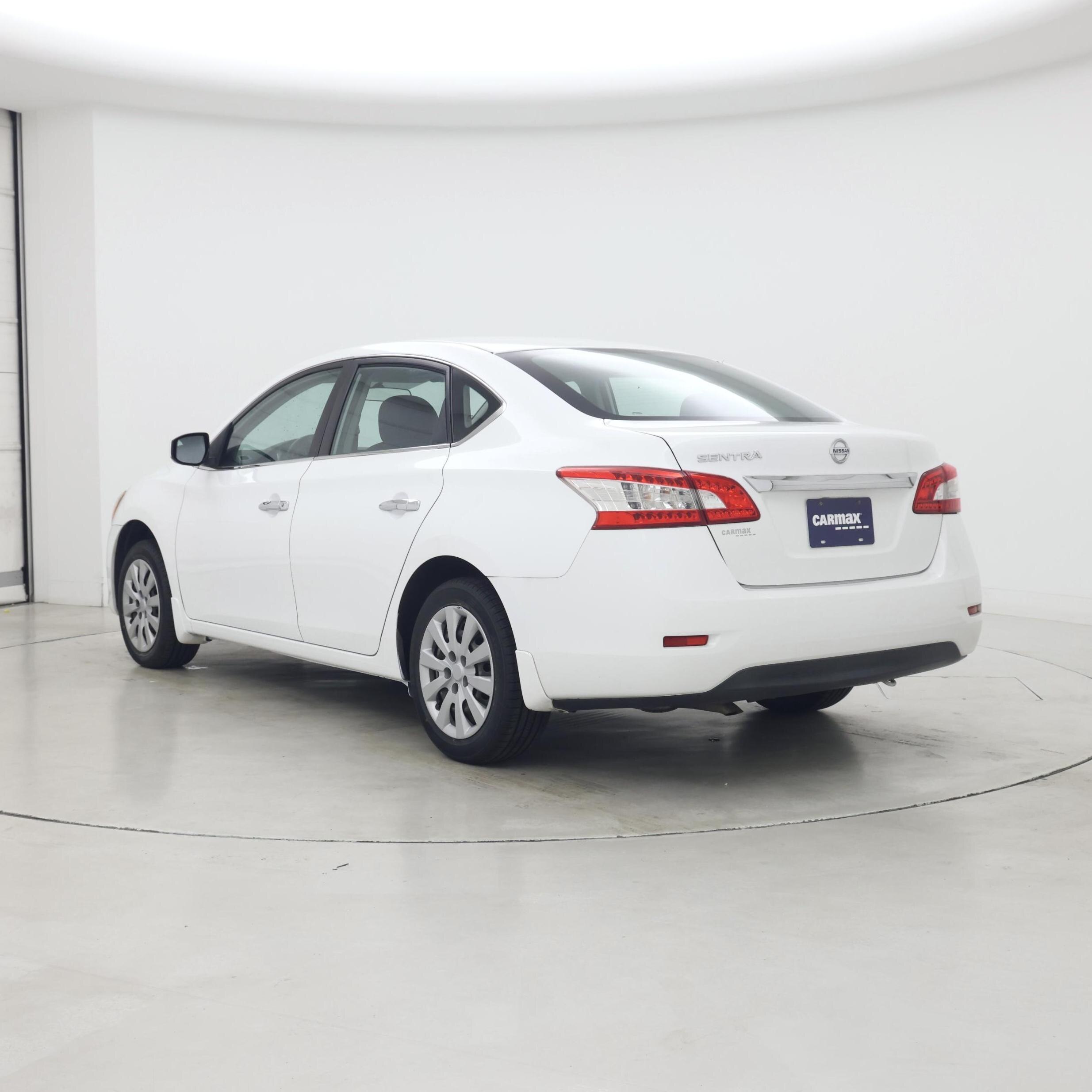 Thumbnail: 2015 Nissan Sentra - 2
