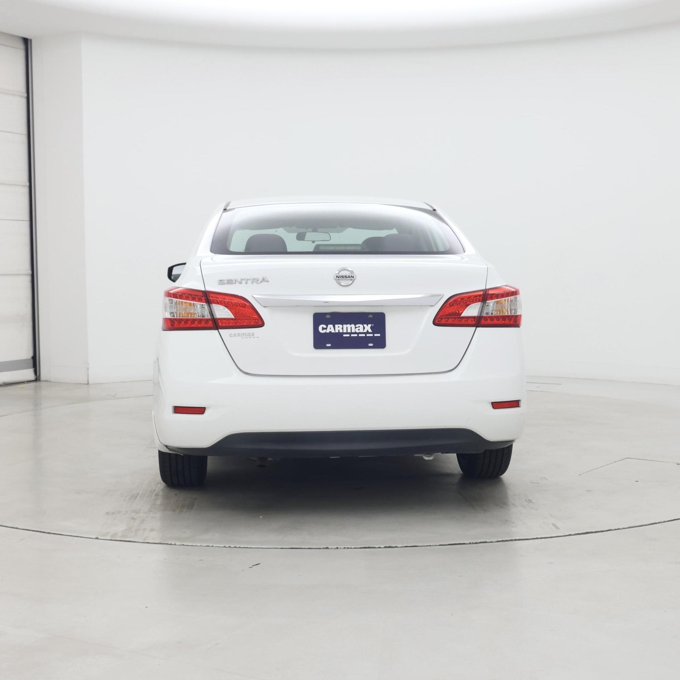 Thumbnail: 2015 Nissan Sentra - 6