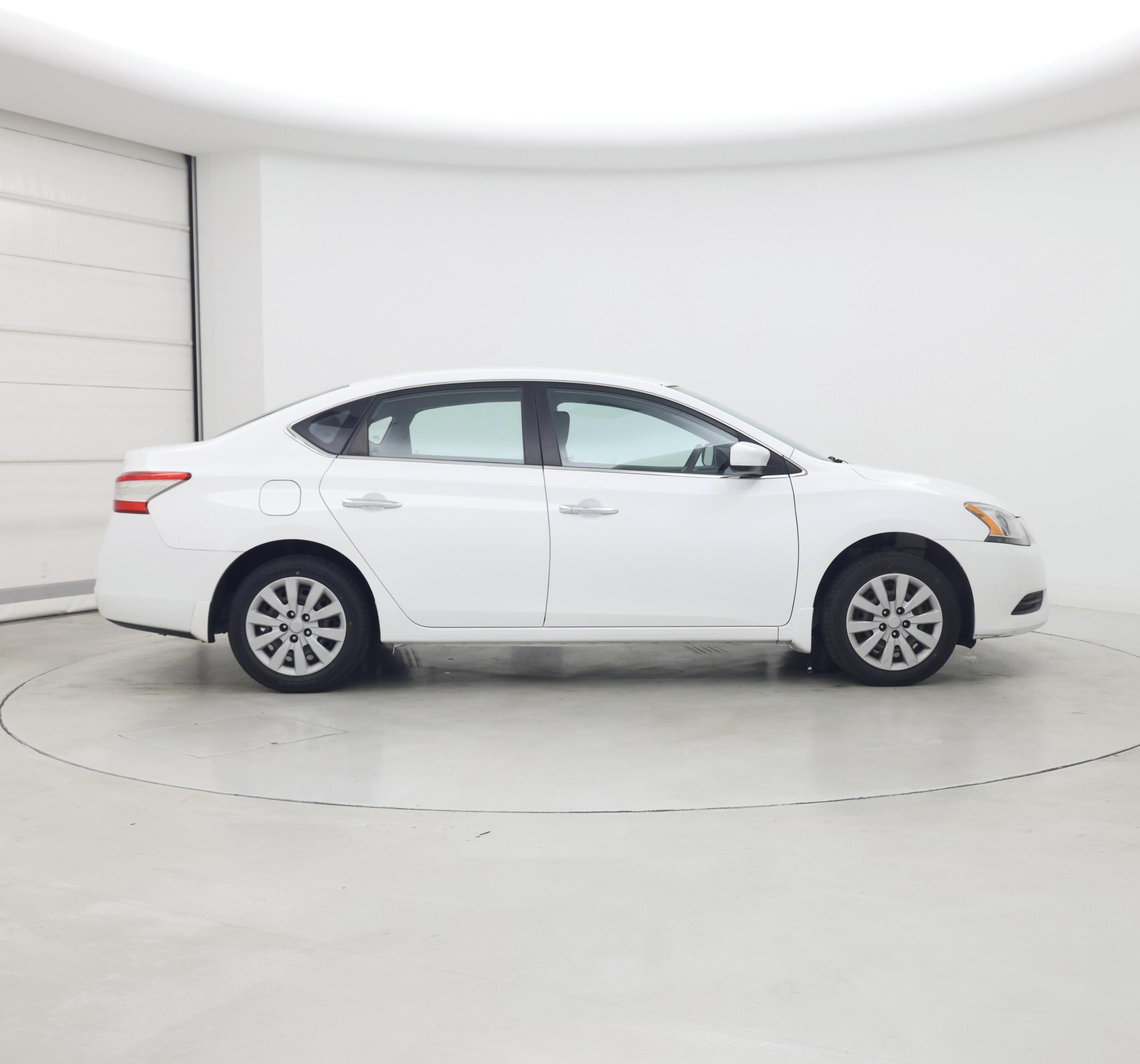 Thumbnail: 2015 Nissan Sentra - 7