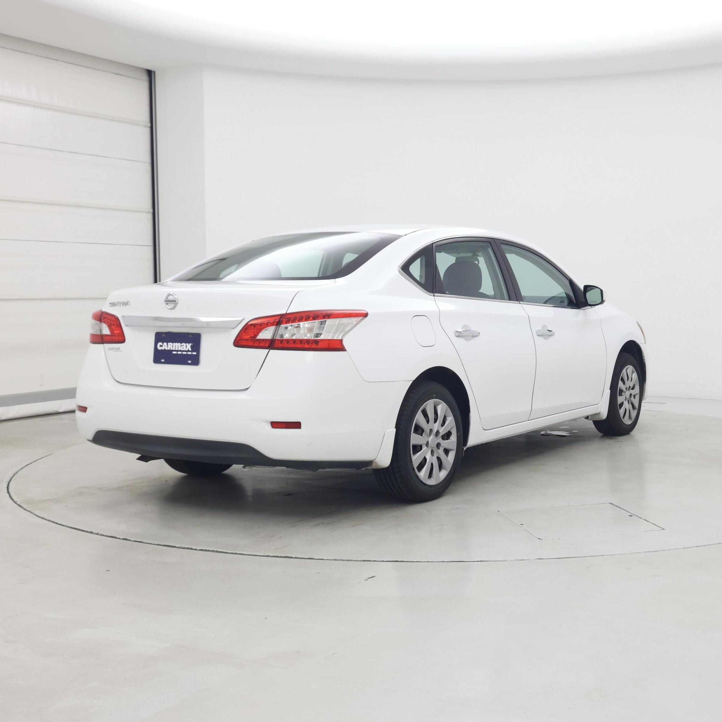 Thumbnail: 2015 Nissan Sentra - 8