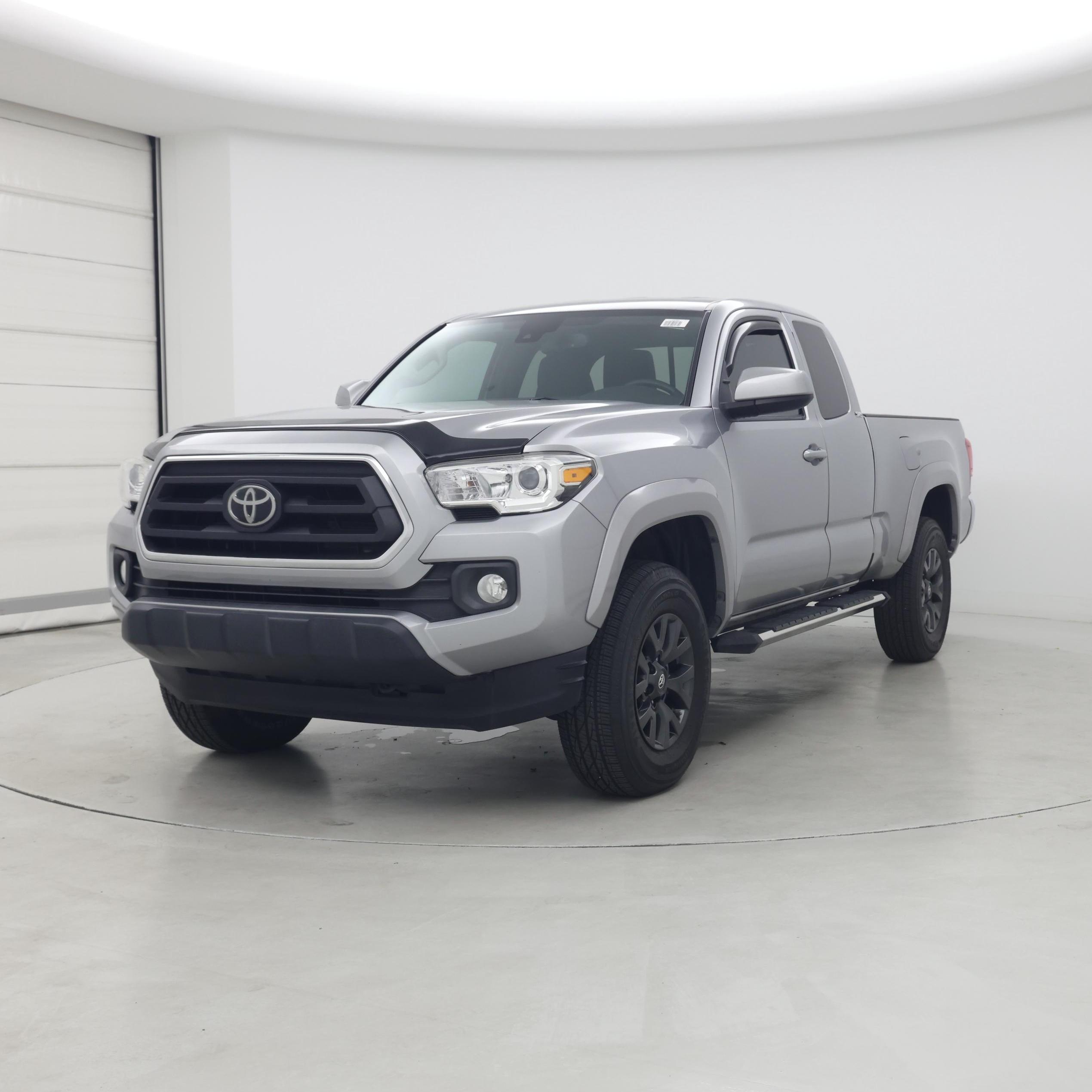 Thumbnail: 2020 Toyota Tacoma - 4