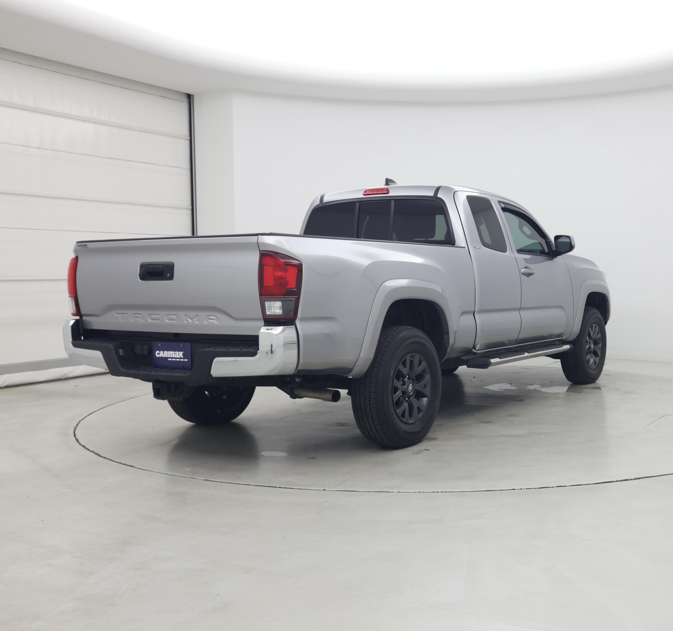 Thumbnail: 2020 Toyota Tacoma - 8