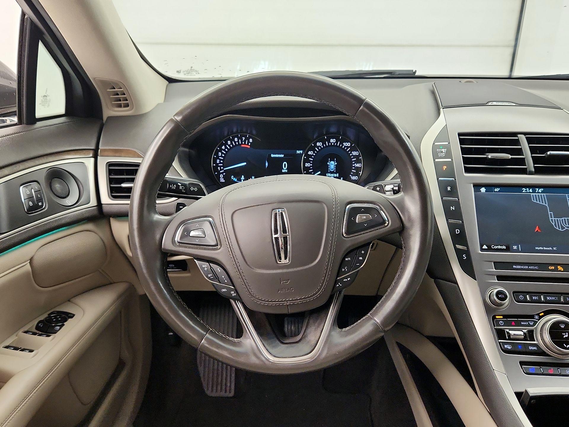 Thumbnail: 2018 Lincoln MKZ - 10