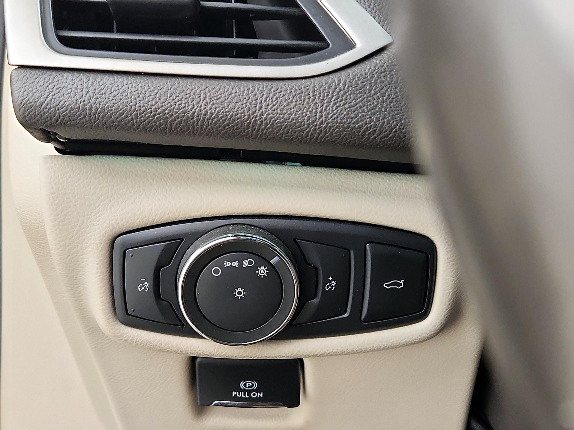 Thumbnail: 2018 Lincoln MKZ - 13