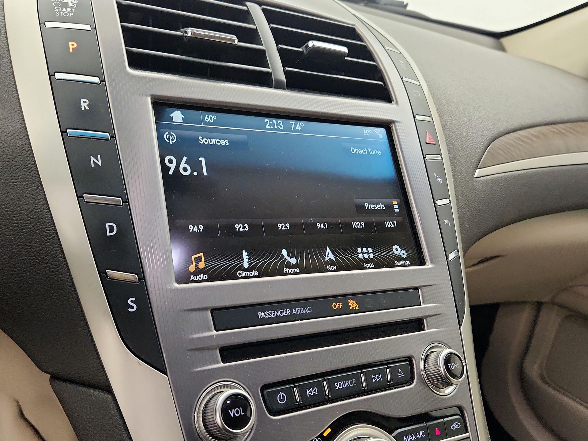 Thumbnail: 2018 Lincoln MKZ - 16