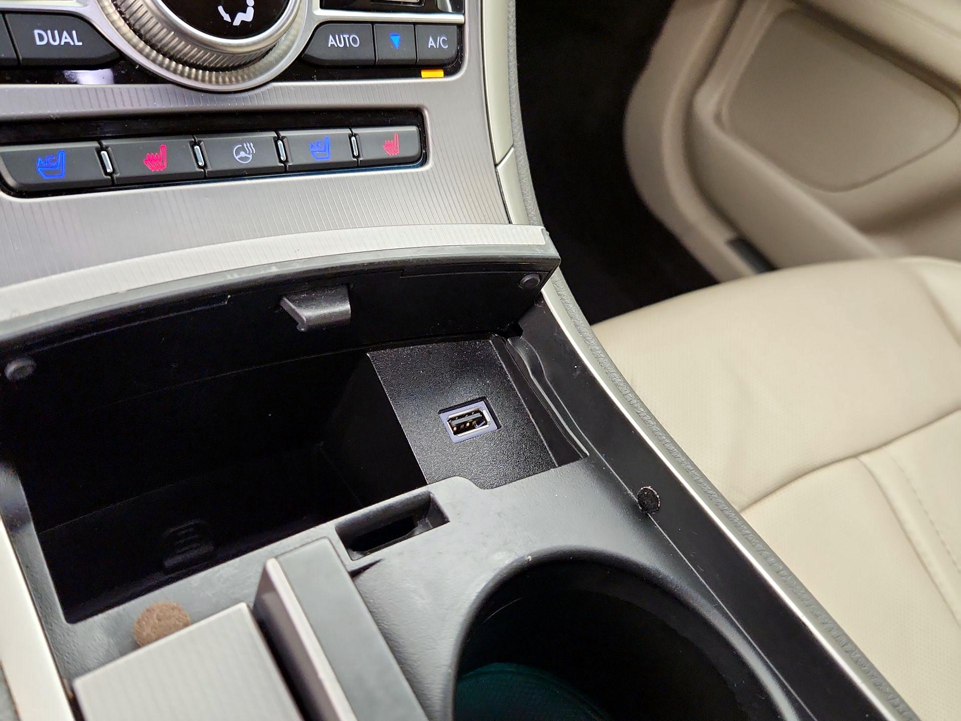 Thumbnail: 2018 Lincoln MKZ - 19