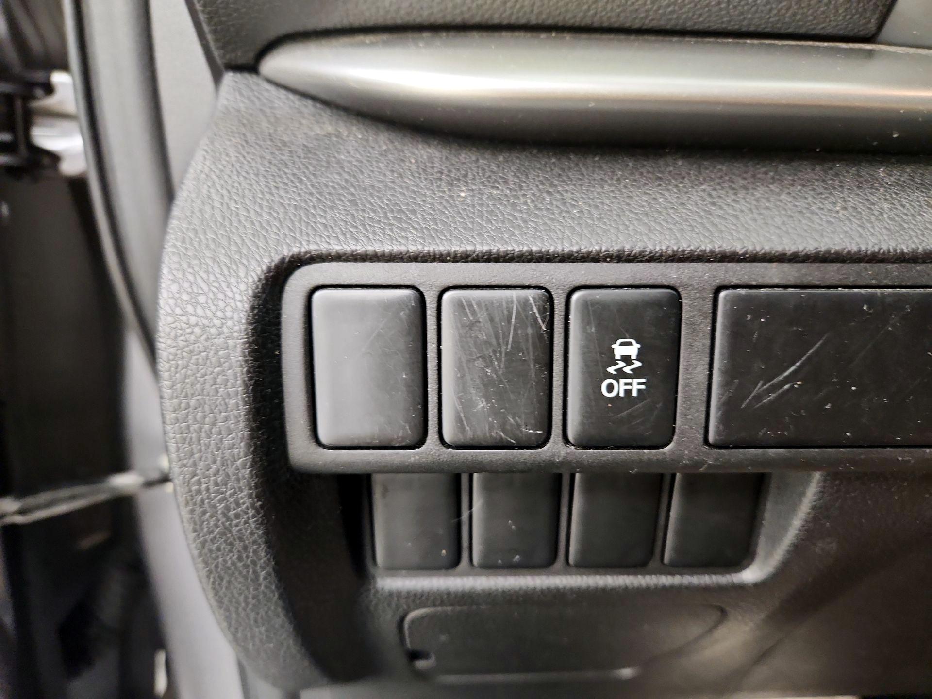 Thumbnail: 2019 Mitsubishi Eclipse Cross - 13
