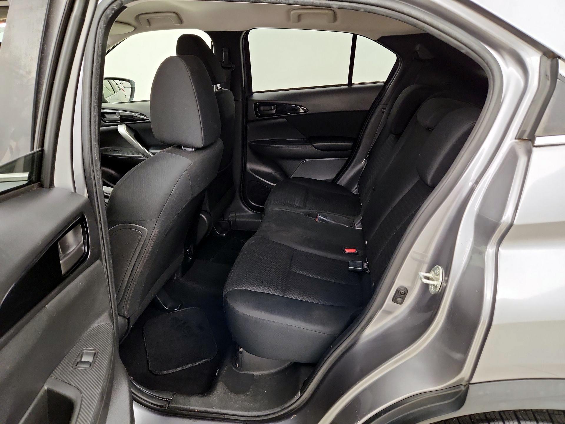 Thumbnail: 2019 Mitsubishi Eclipse Cross - 19