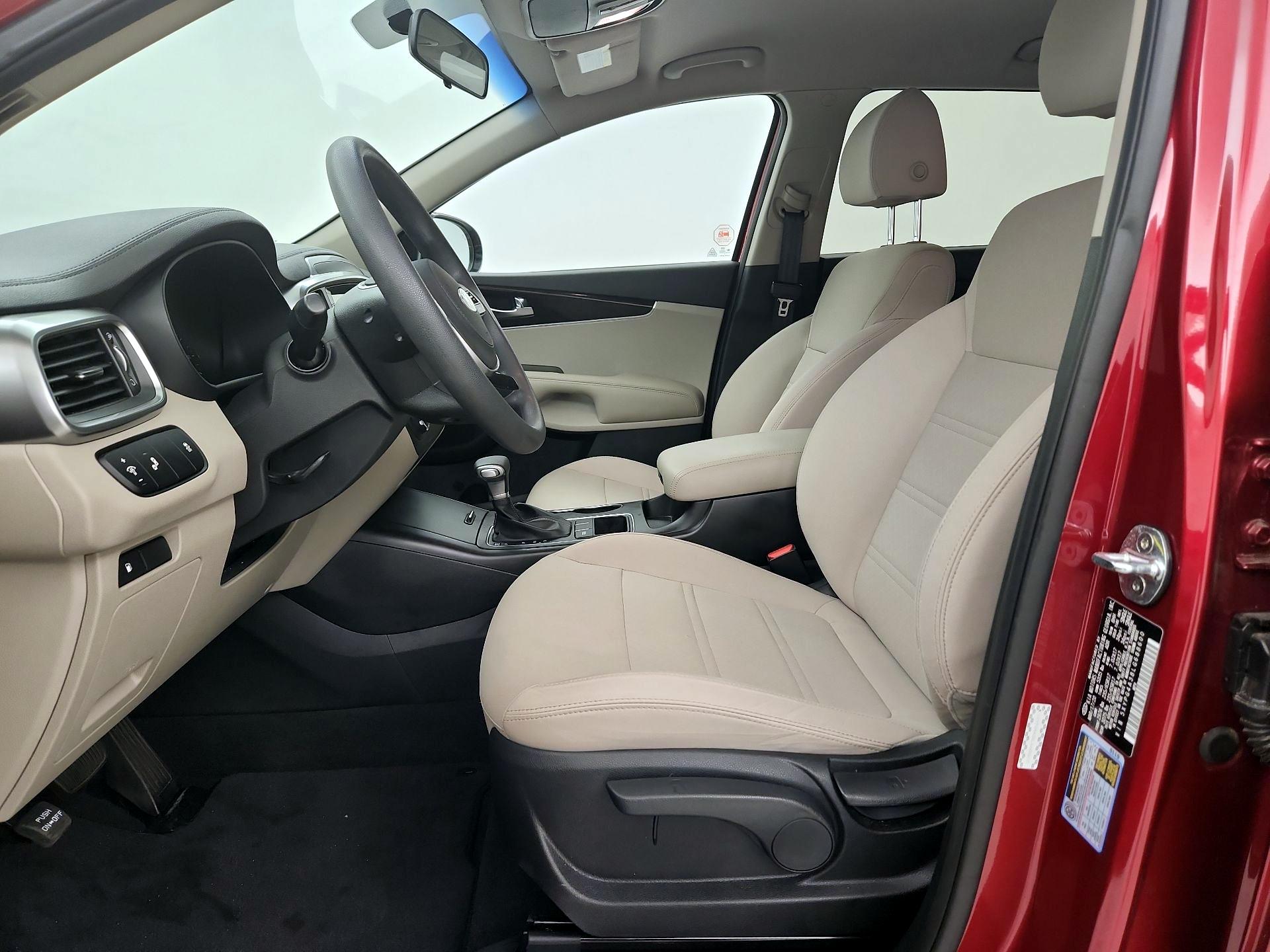 Thumbnail: 2020 Kia Sorento - 11