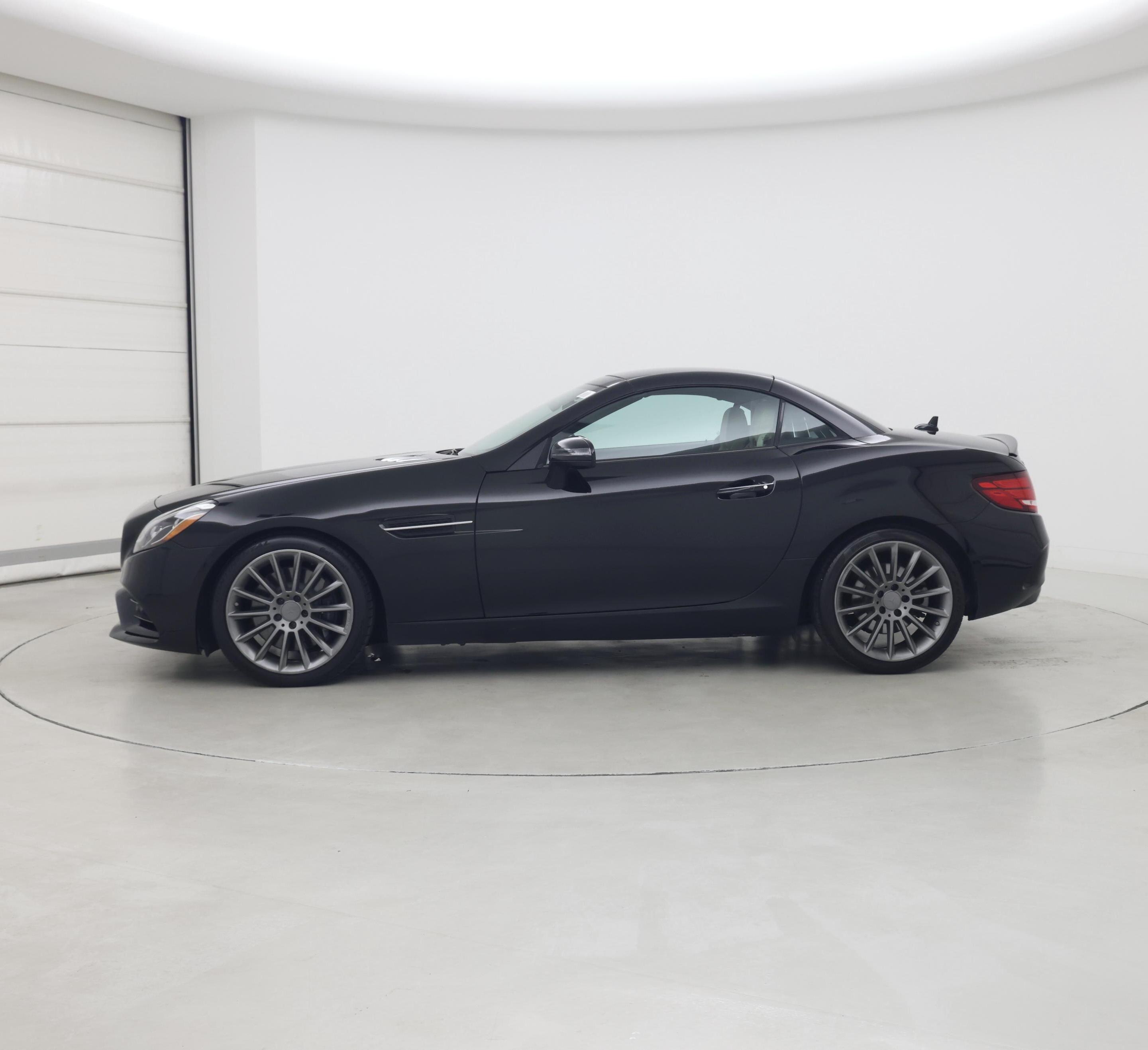 Thumbnail: 2017 Mercedes-Benz SLC - 3