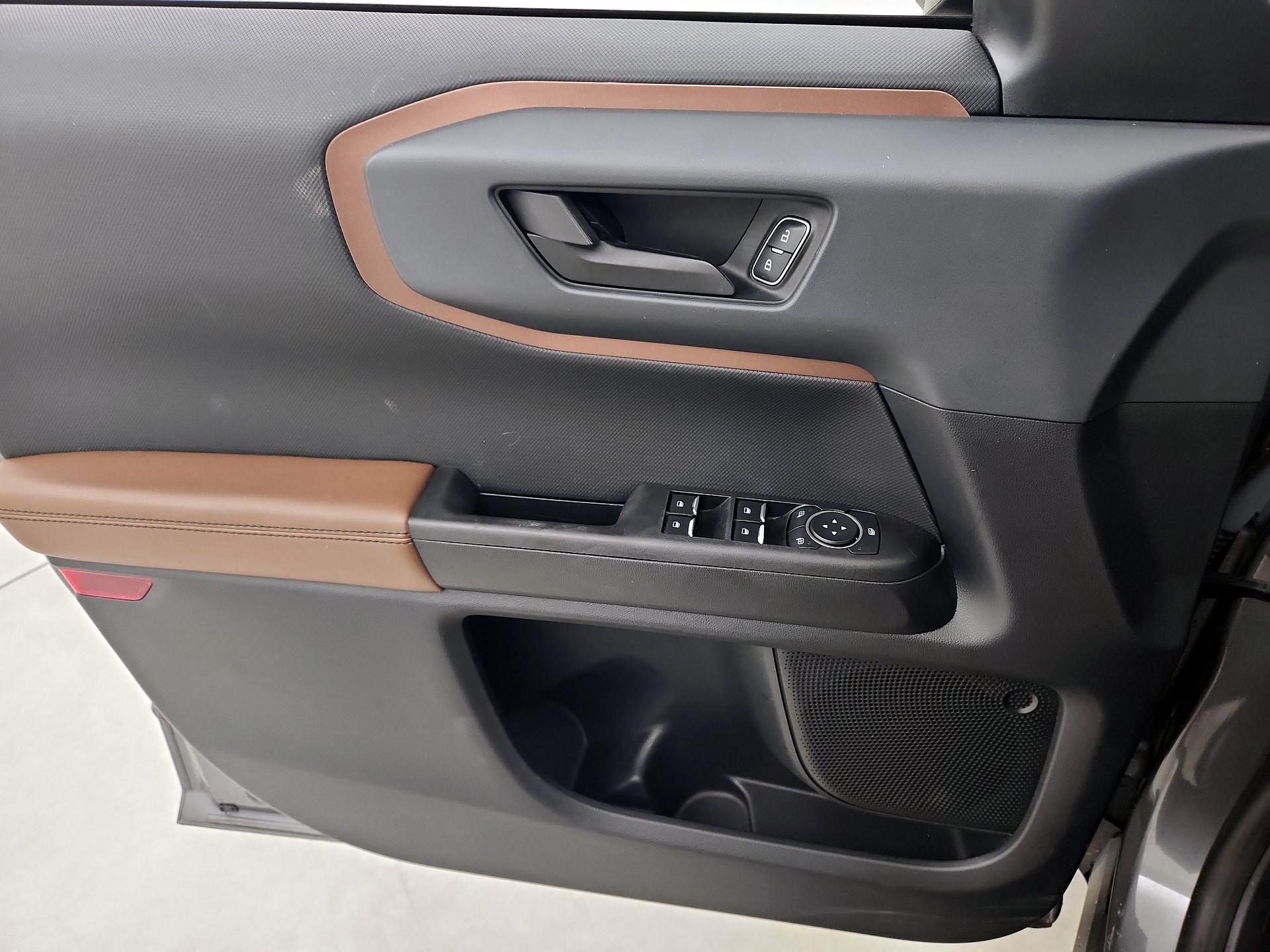 Thumbnail: 2021 Ford Bronco Sport - 12