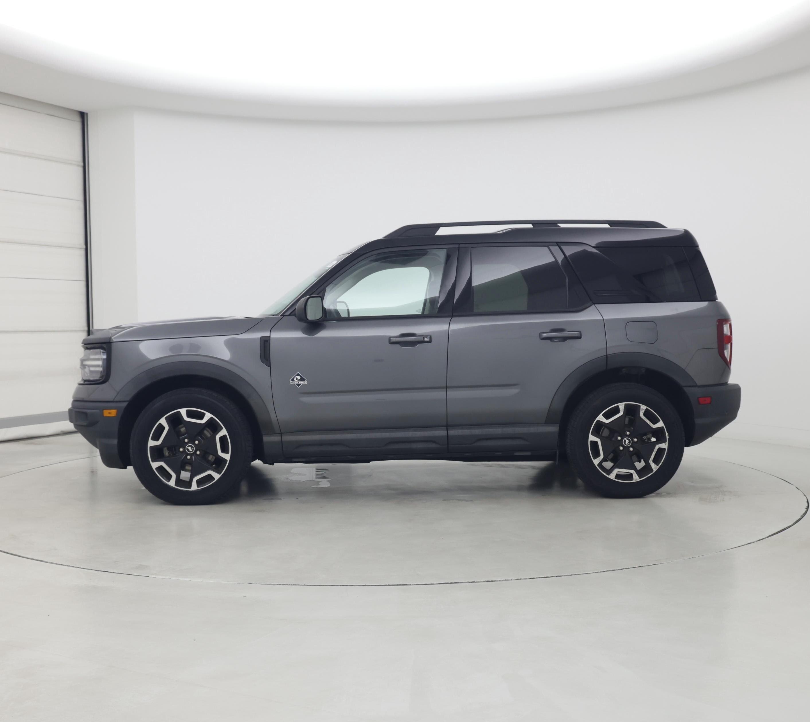 Thumbnail: 2021 Ford Bronco Sport - 3