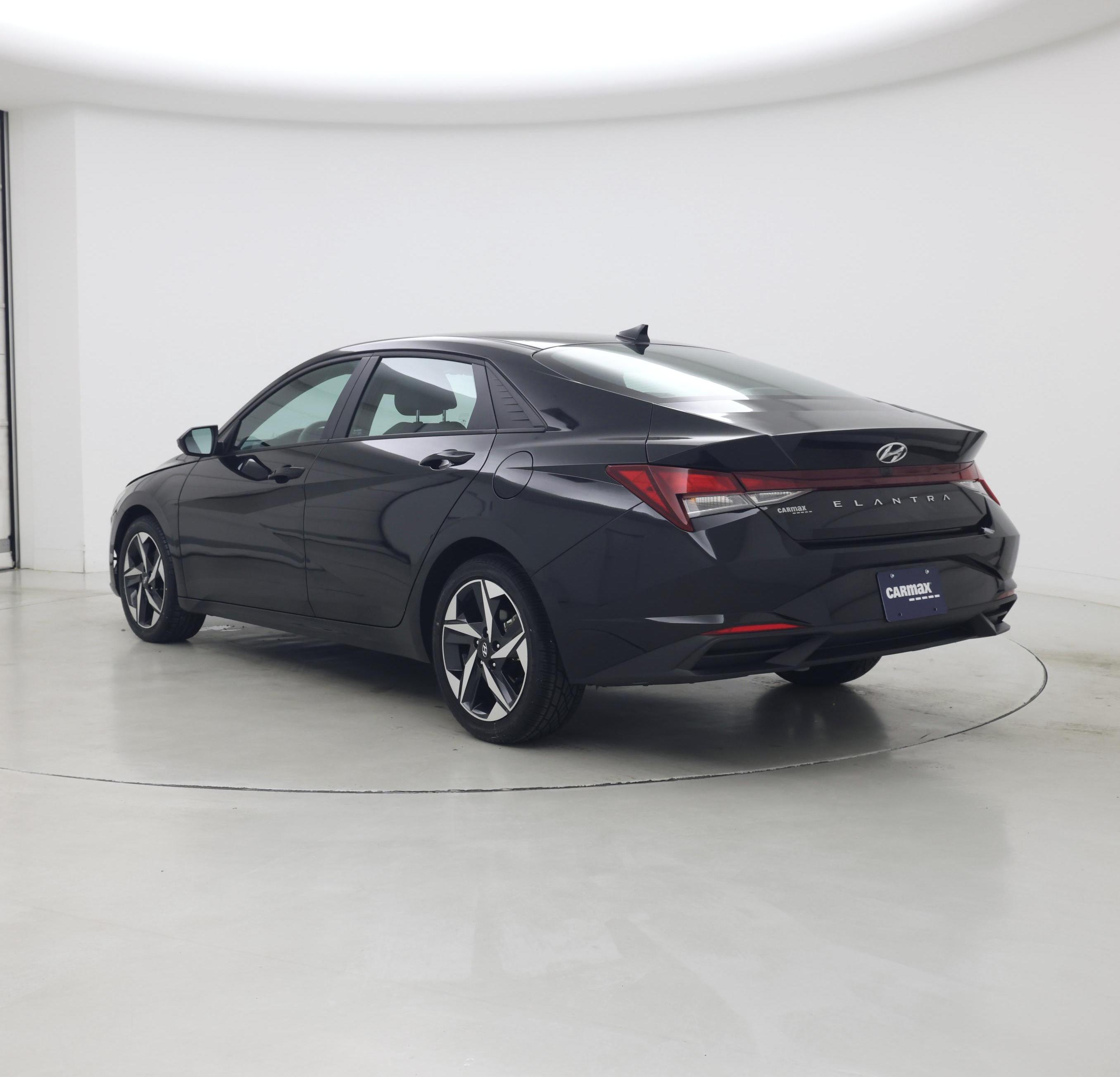 Thumbnail: 2023 Hyundai Elantra - 2
