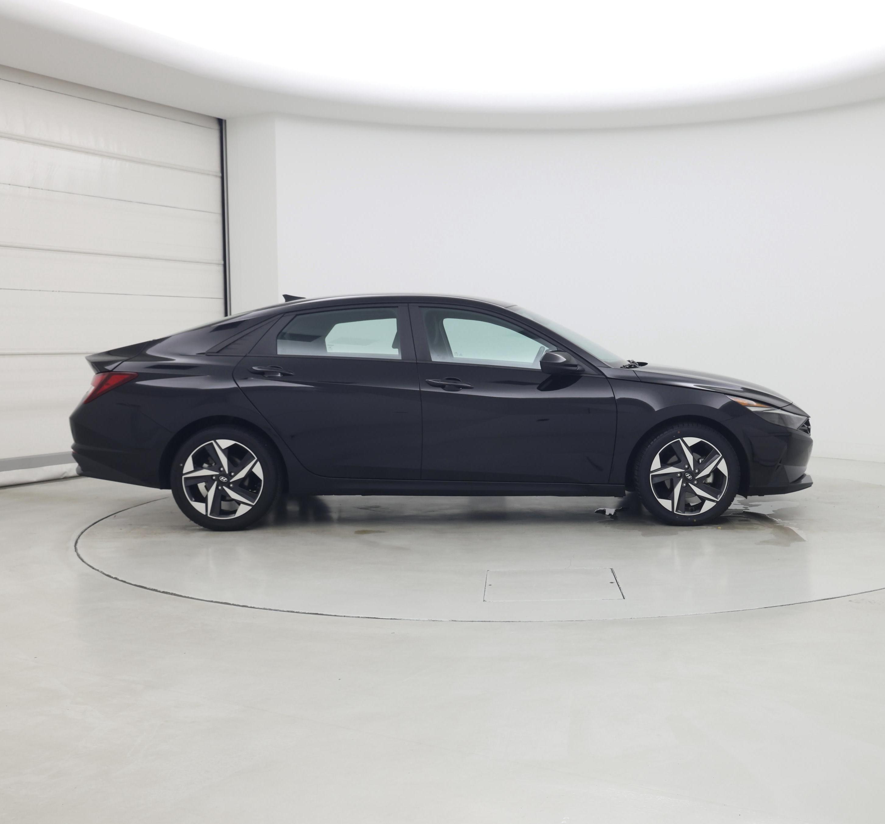Thumbnail: 2023 Hyundai Elantra - 7