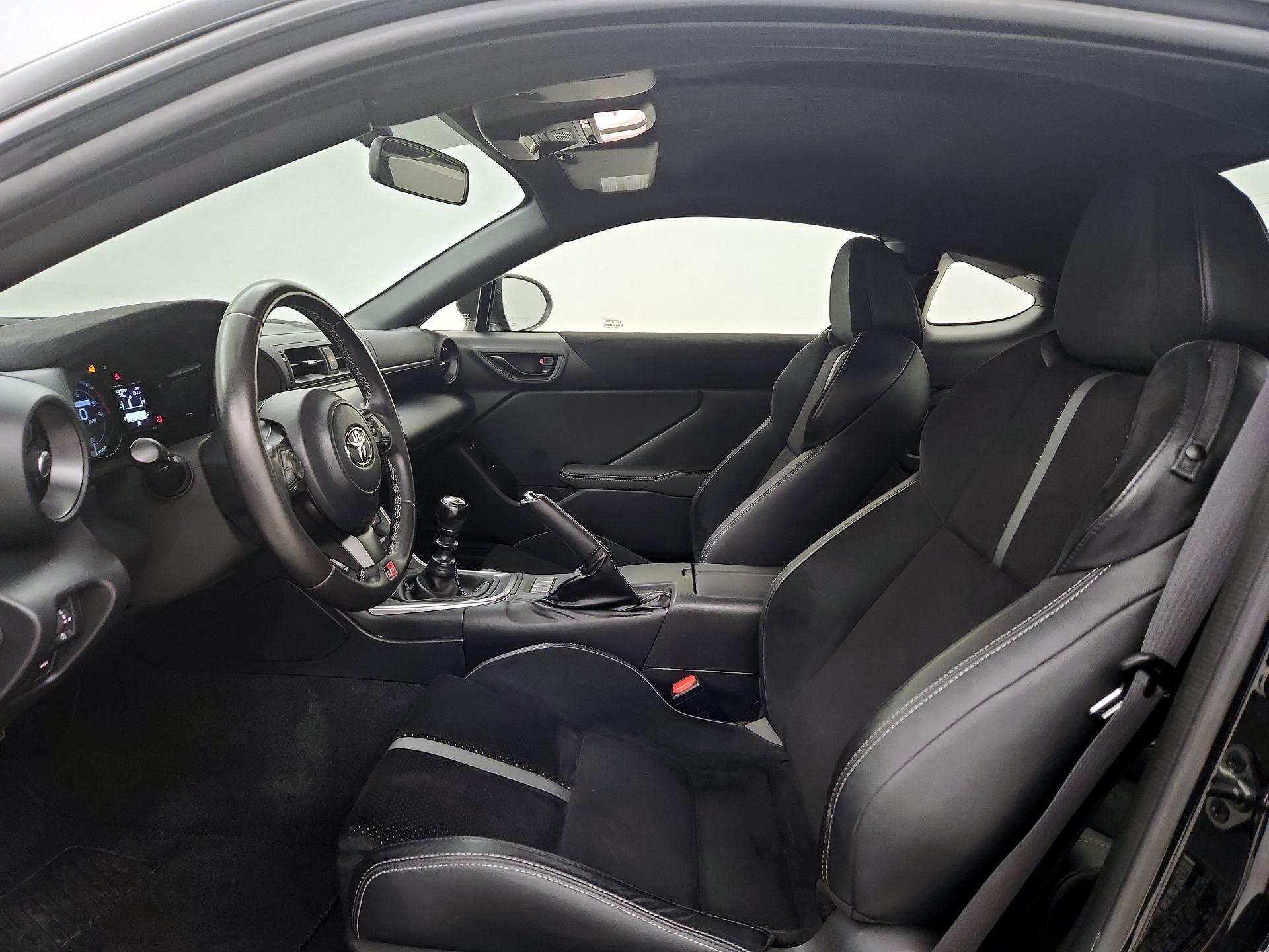 Thumbnail: 2023 Toyota GR86 - 11